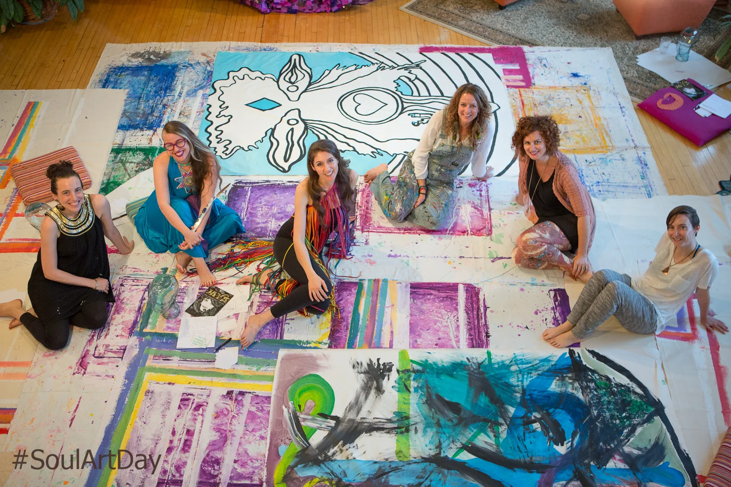 "The Healing Power of Creating Art in Community" with Lainie Love Dalby &amp; Soul Artist Laura Hollick