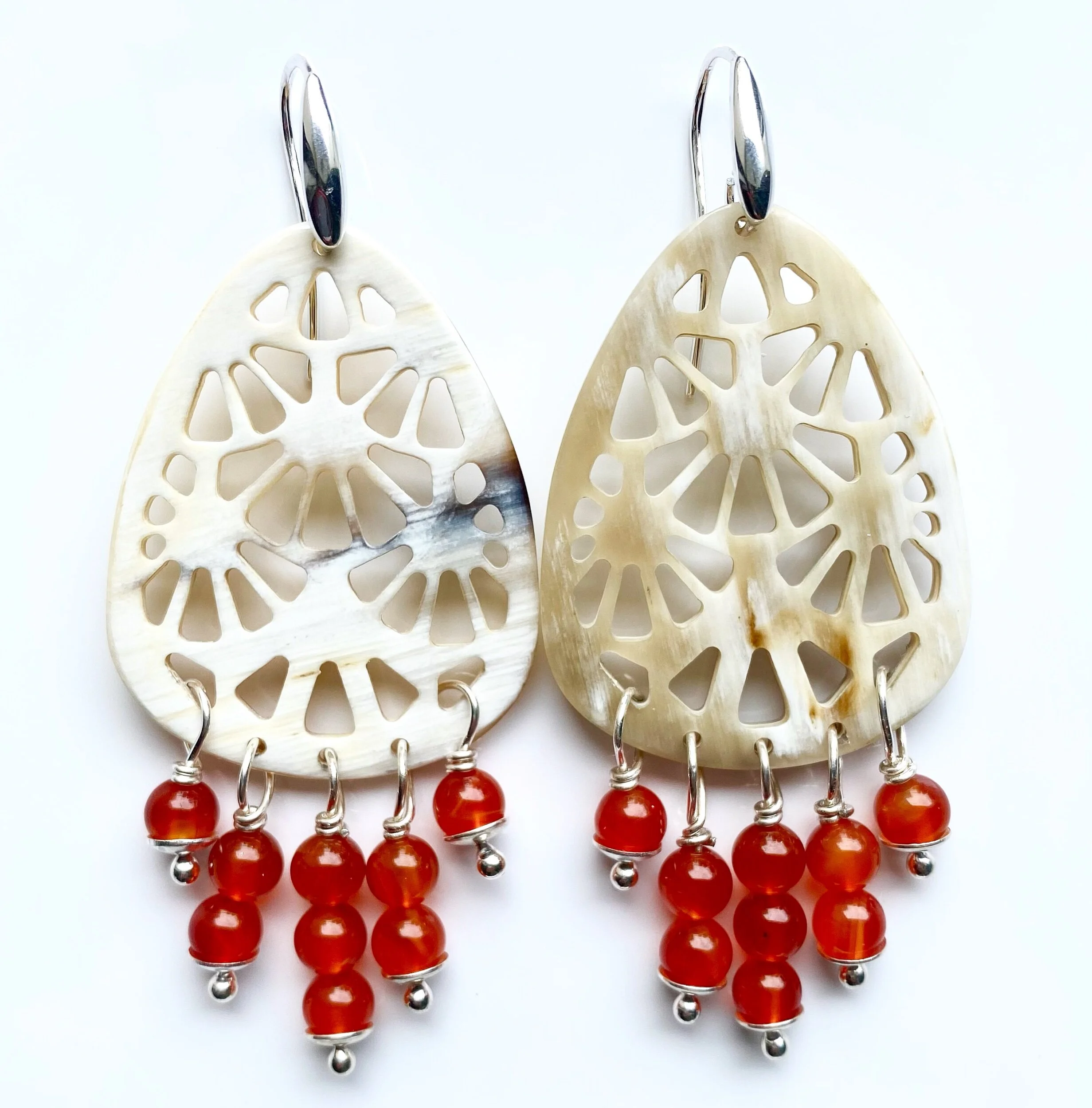 8930D724-88F6-4CF9-BED5-63CB1F8DE28B