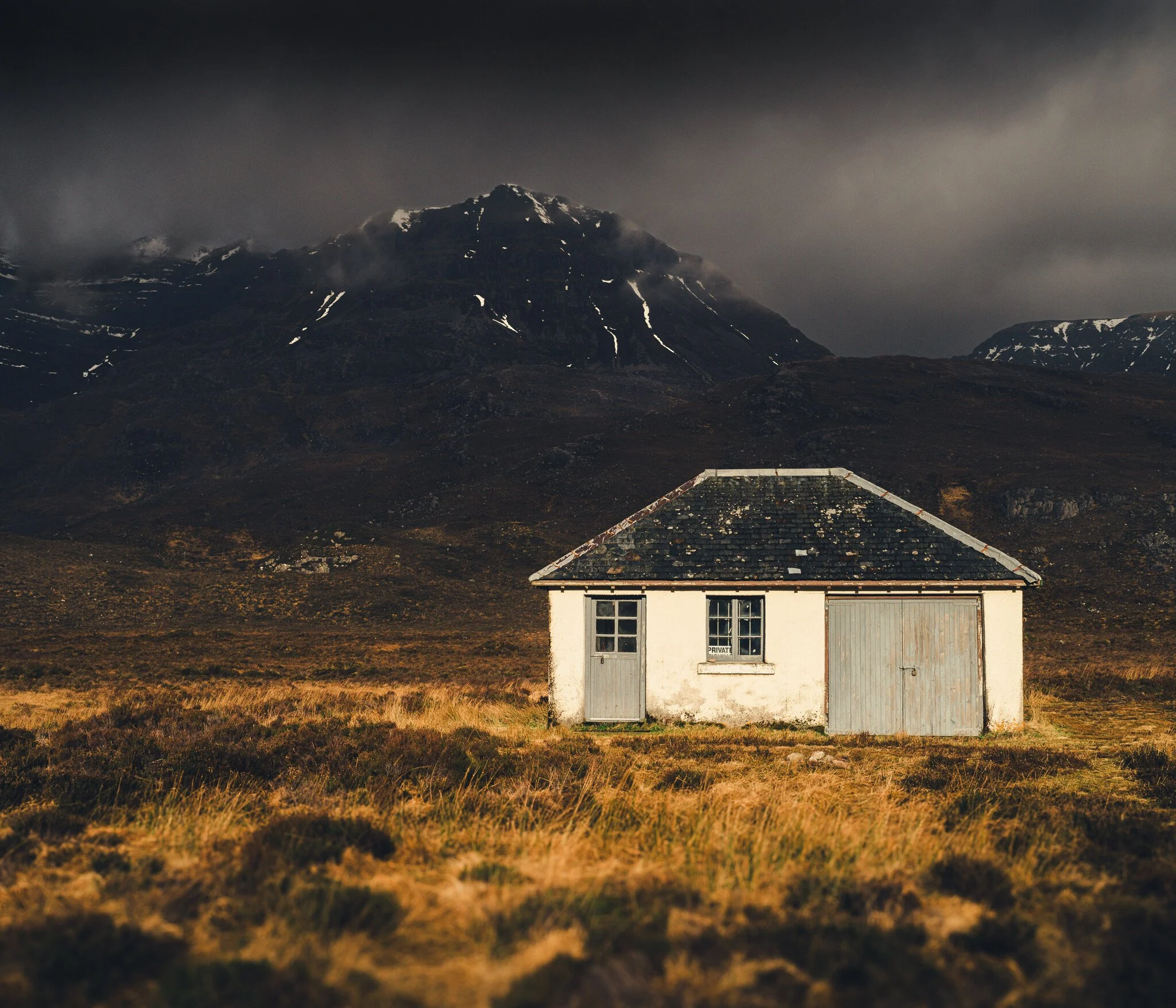 _7R58028White Frame.jpg