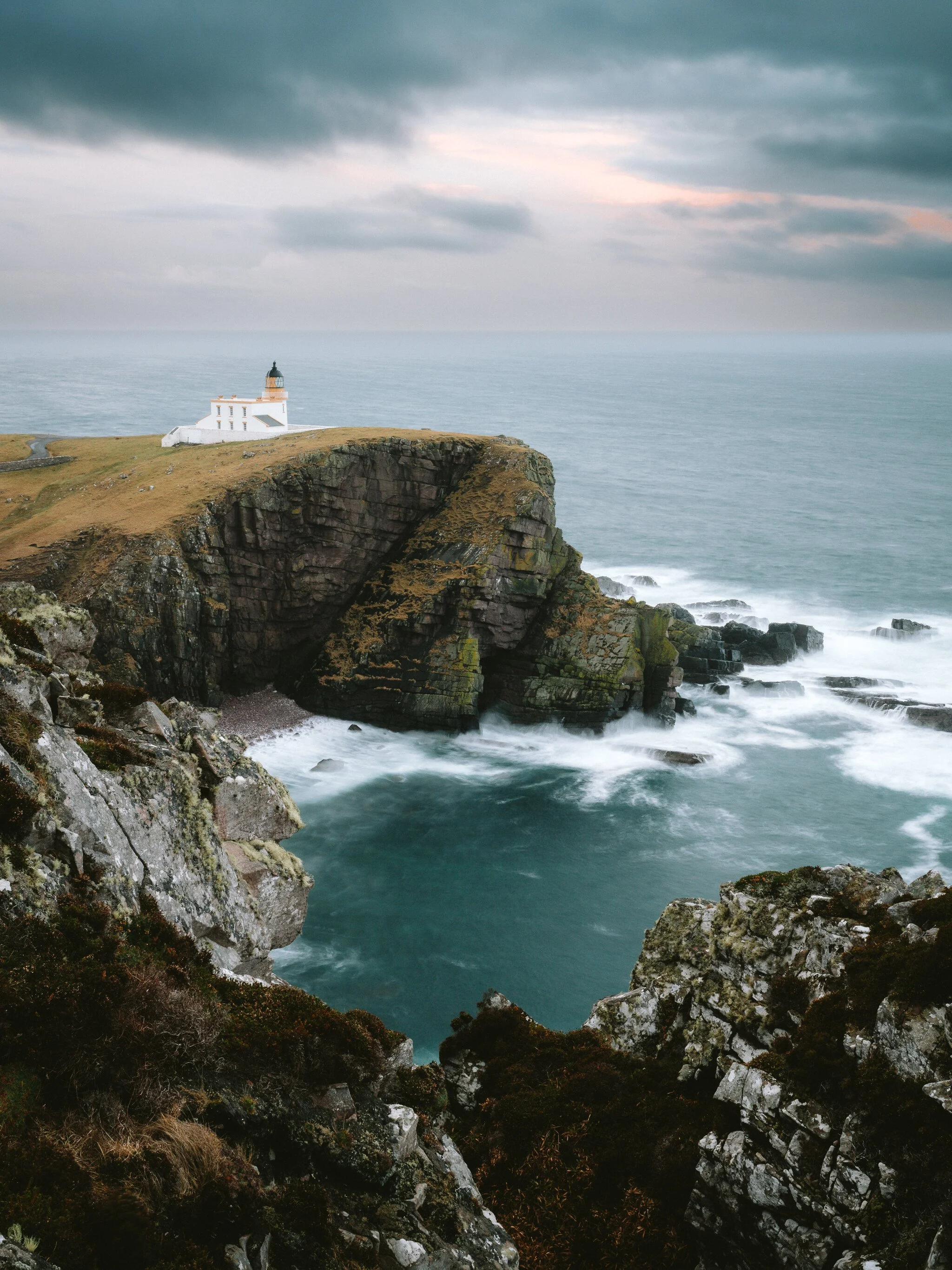 _7R57358White Frame.jpg