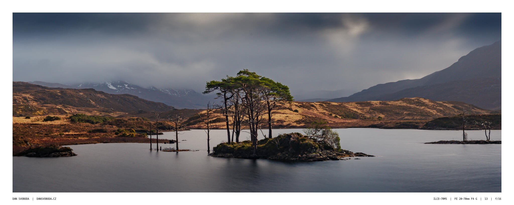 _7R57396White Frame.jpg