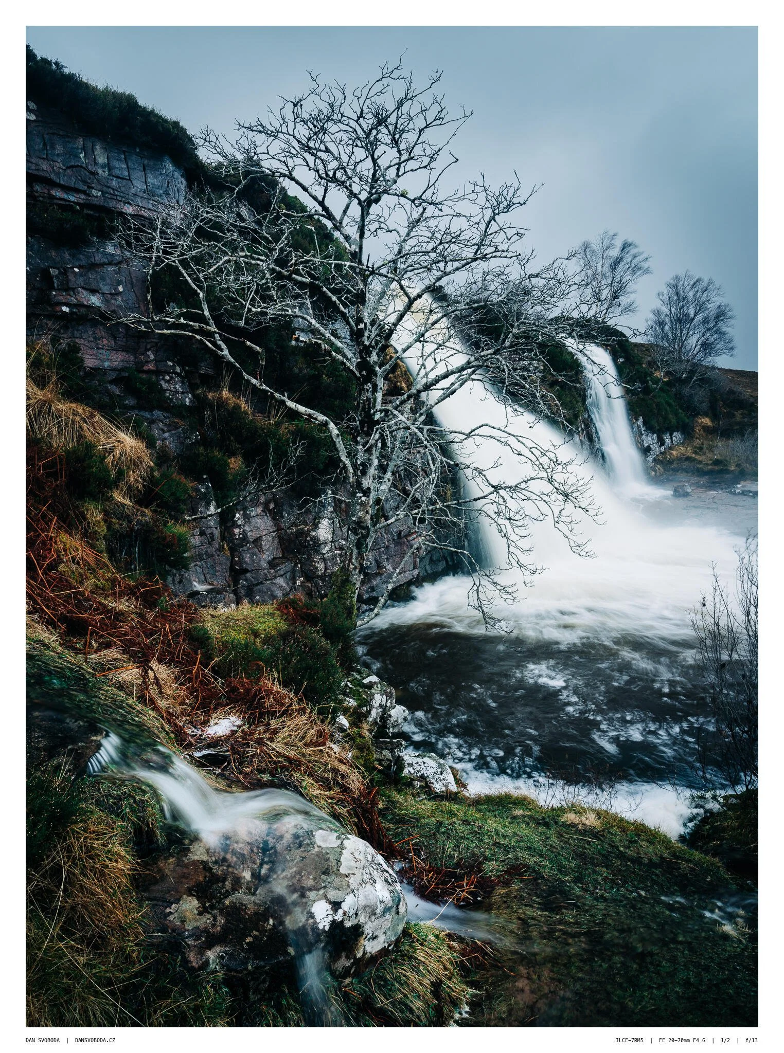 _7R57863White Frame.jpg