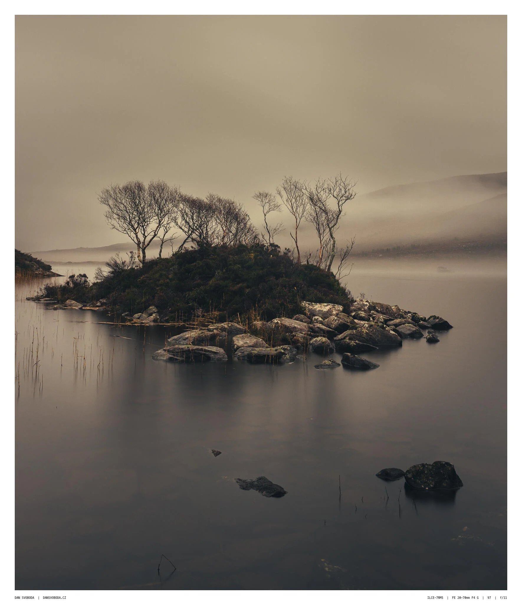 _7R57858White Frame.jpg