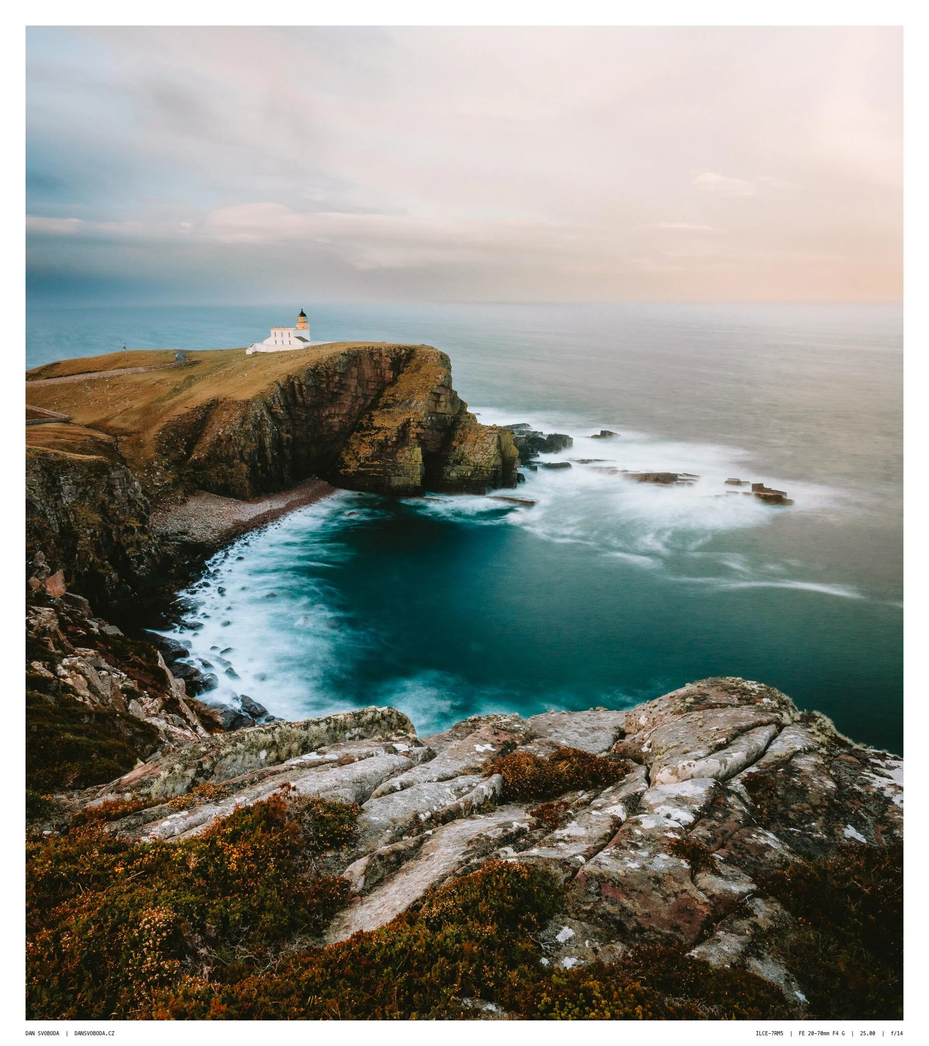 _7R57385White Frame.jpg