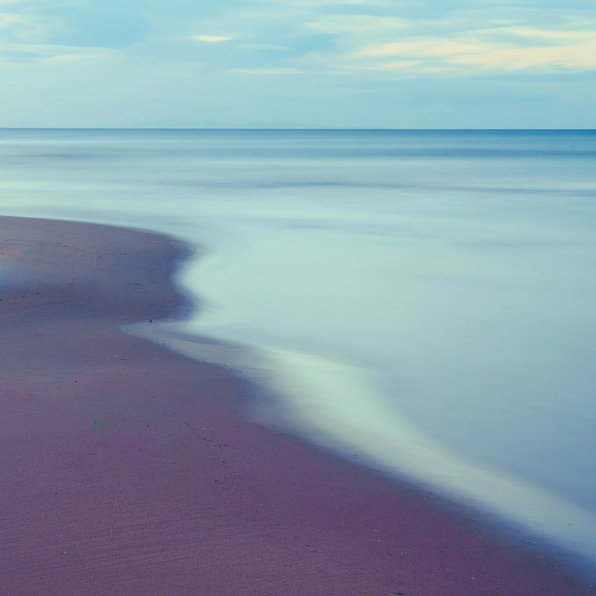 _7R58478White Frame.jpg