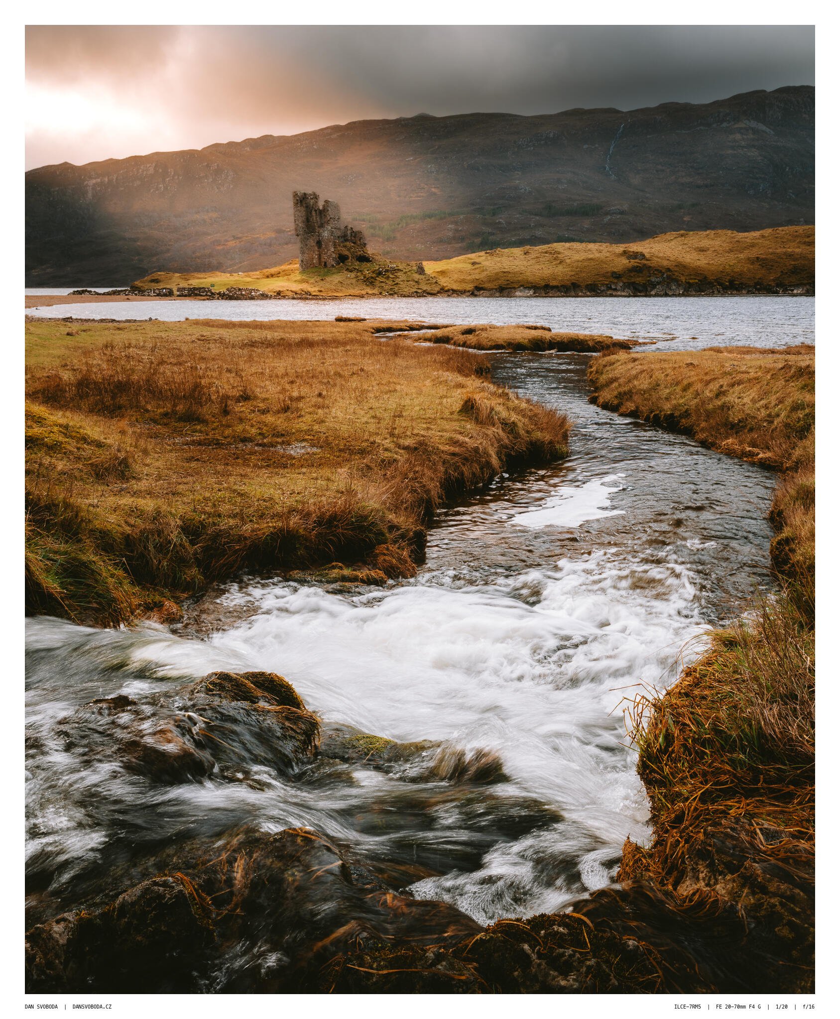 _7R57419White Frame.jpg