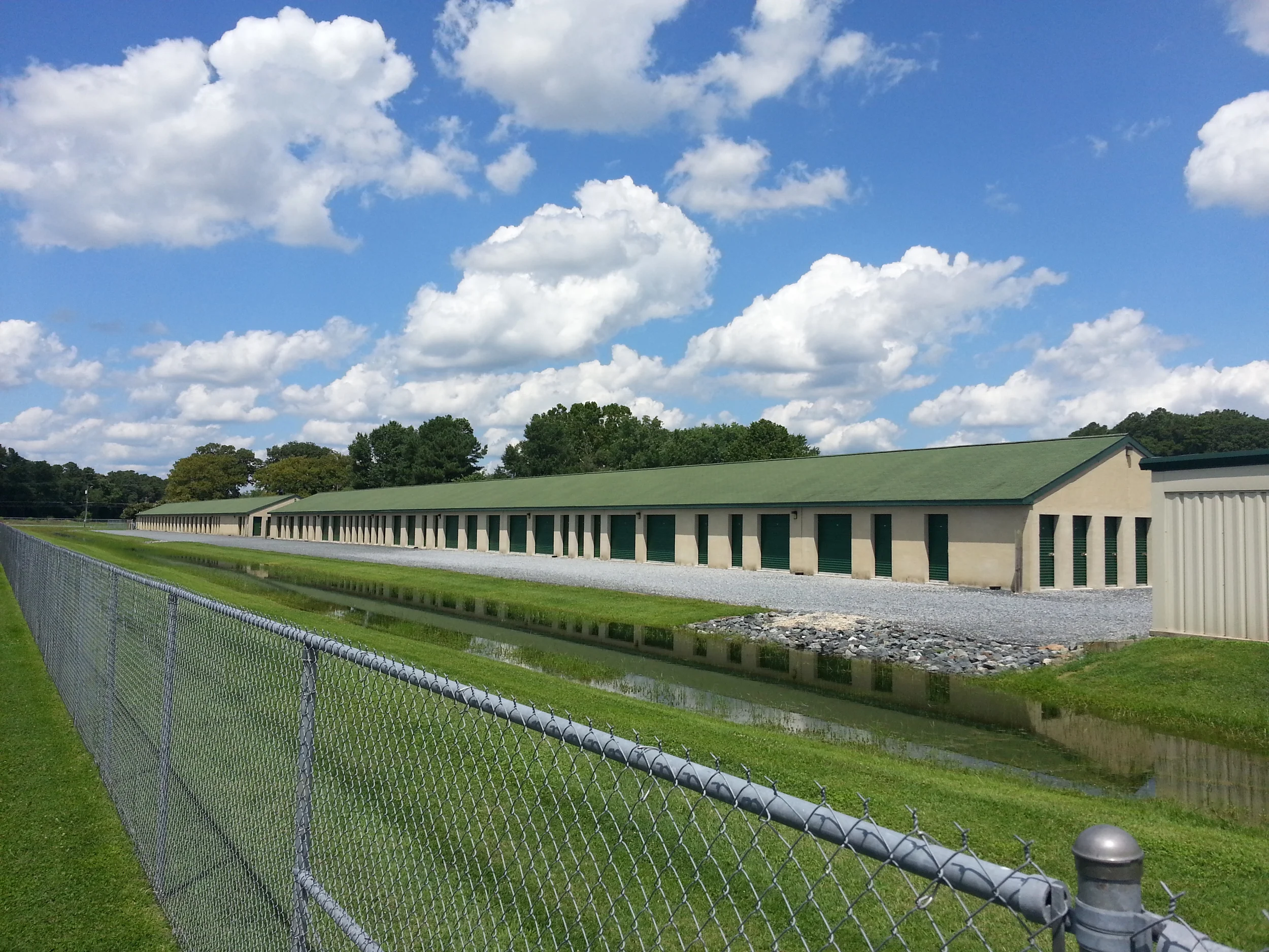 Airport Self Storage in Salisbury MD. Honest. Safe. Clean.