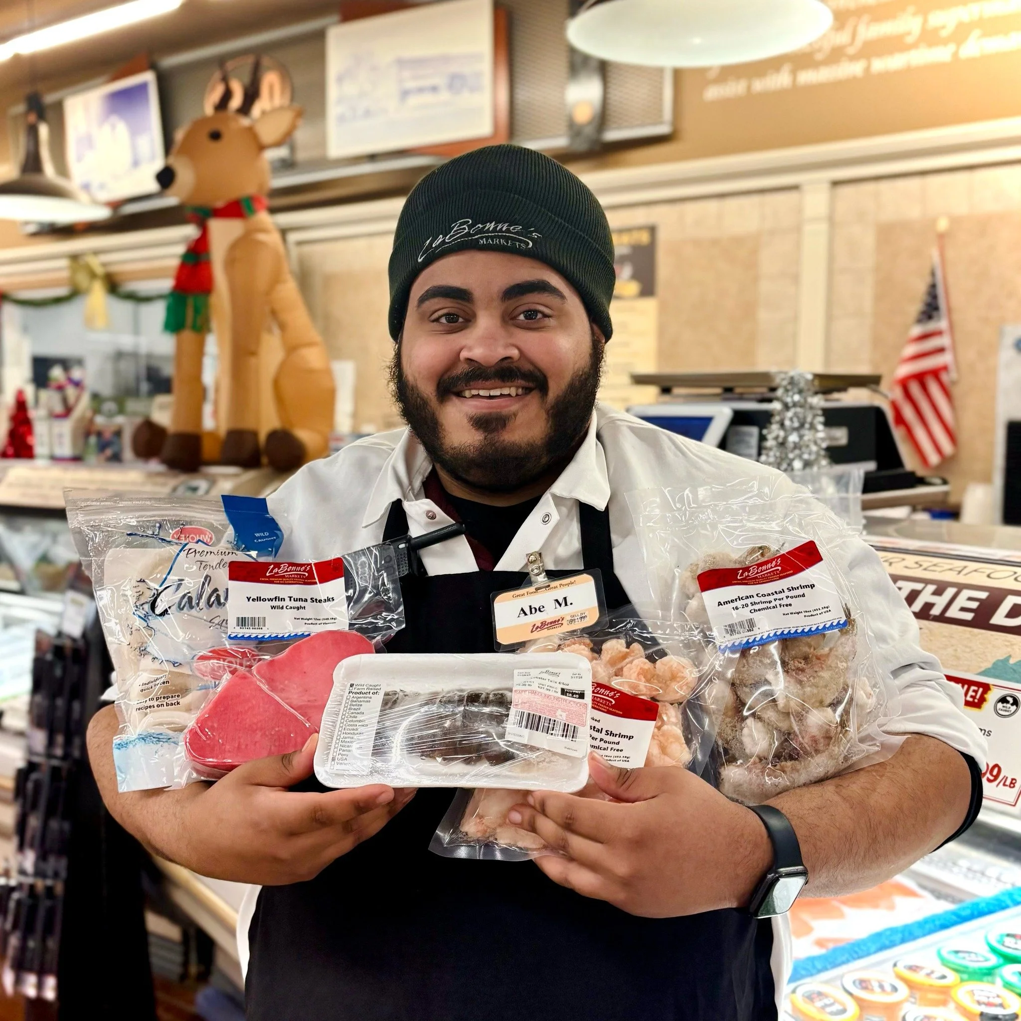 We got some massive deals on seafood right now.  These deals run through the rest of the year so snag up your favorites while they're still stocked up!

All variety of shrimp (raw and cooked), lobster tails, tuna steaks, squid rings, and more. 😋