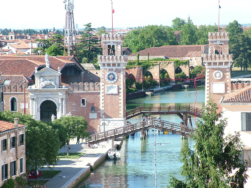 Luttwak_Venice_1.jpg