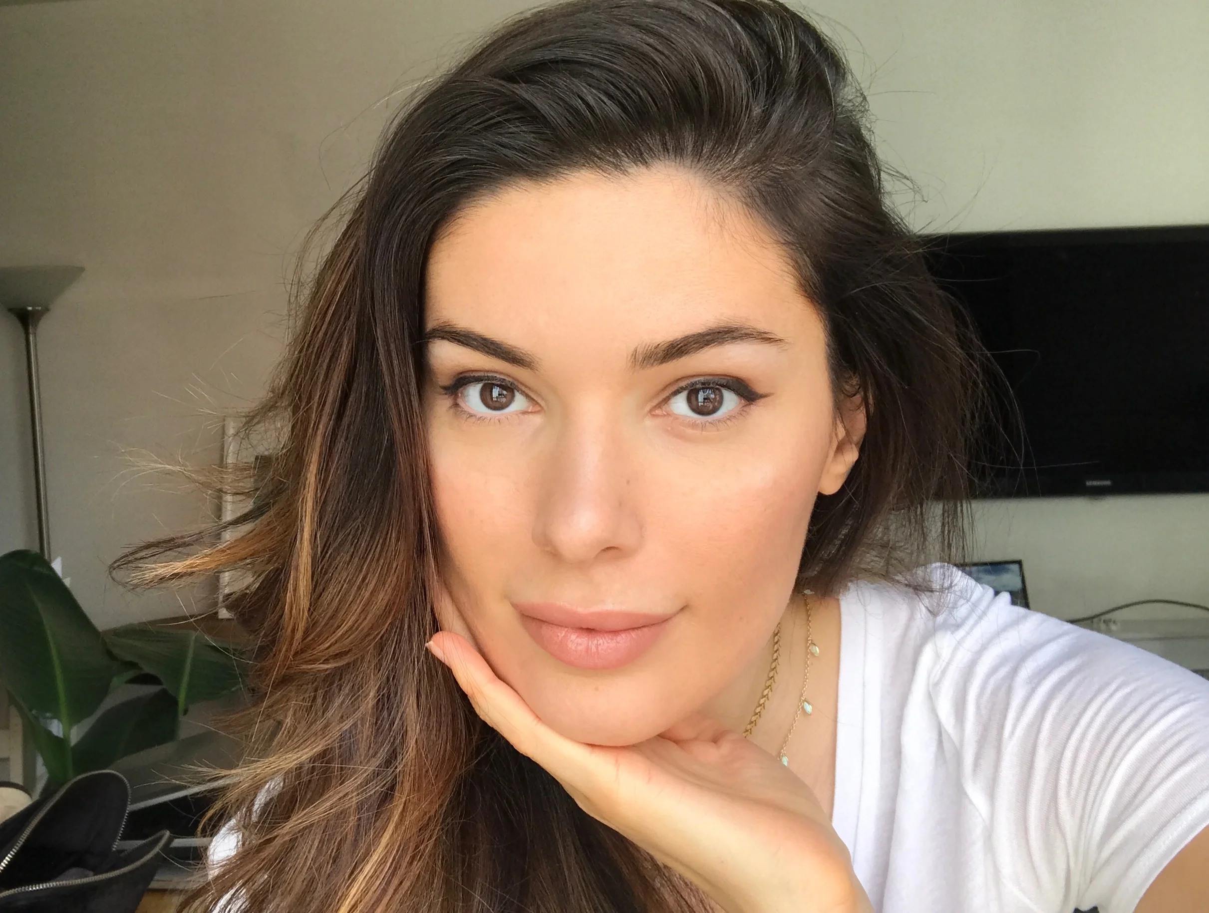 A Simple Daytime Makeup Look Using ONLY Nontoxic Beauty Products