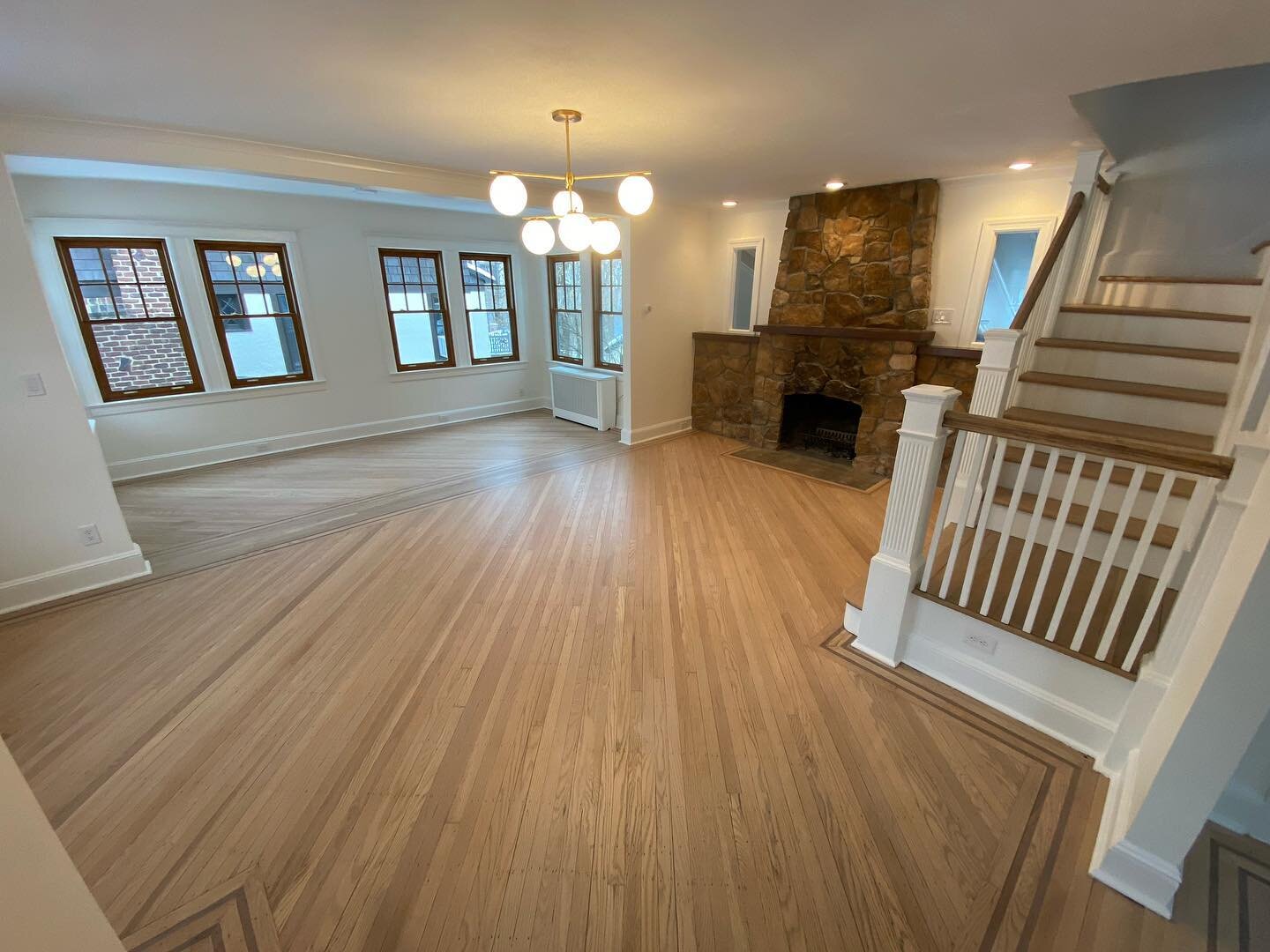 A Cosmetic Renovation / Restoration of a Cape Cod Styled Home on Staten Island, NY.  Work included floor refinishing, lighting upgrades, wallpaper removal, skim coating, painting and smart home lighting upgrades by Lutron. 

#renovation #nycrenovatio