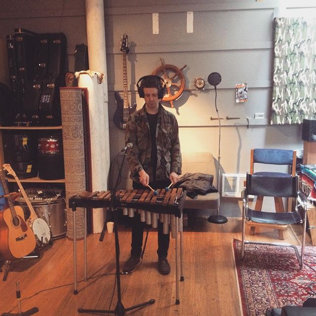 #russellhigbee slaying marimba on #islandshore 🌋📀