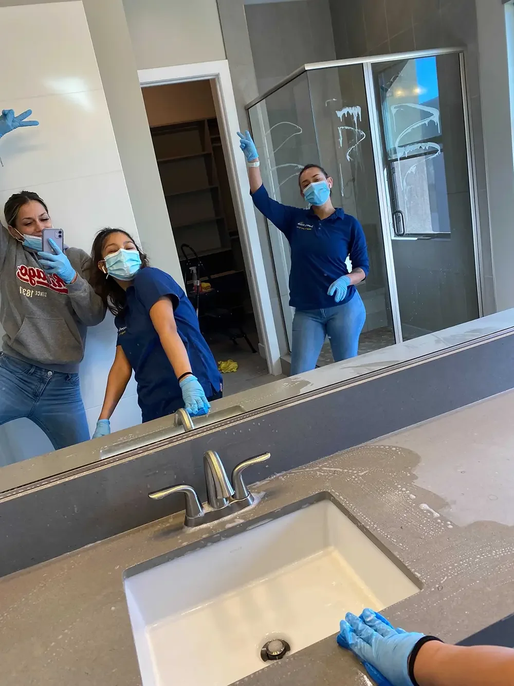 10 Ways Contract Cleaning Services Can Help You