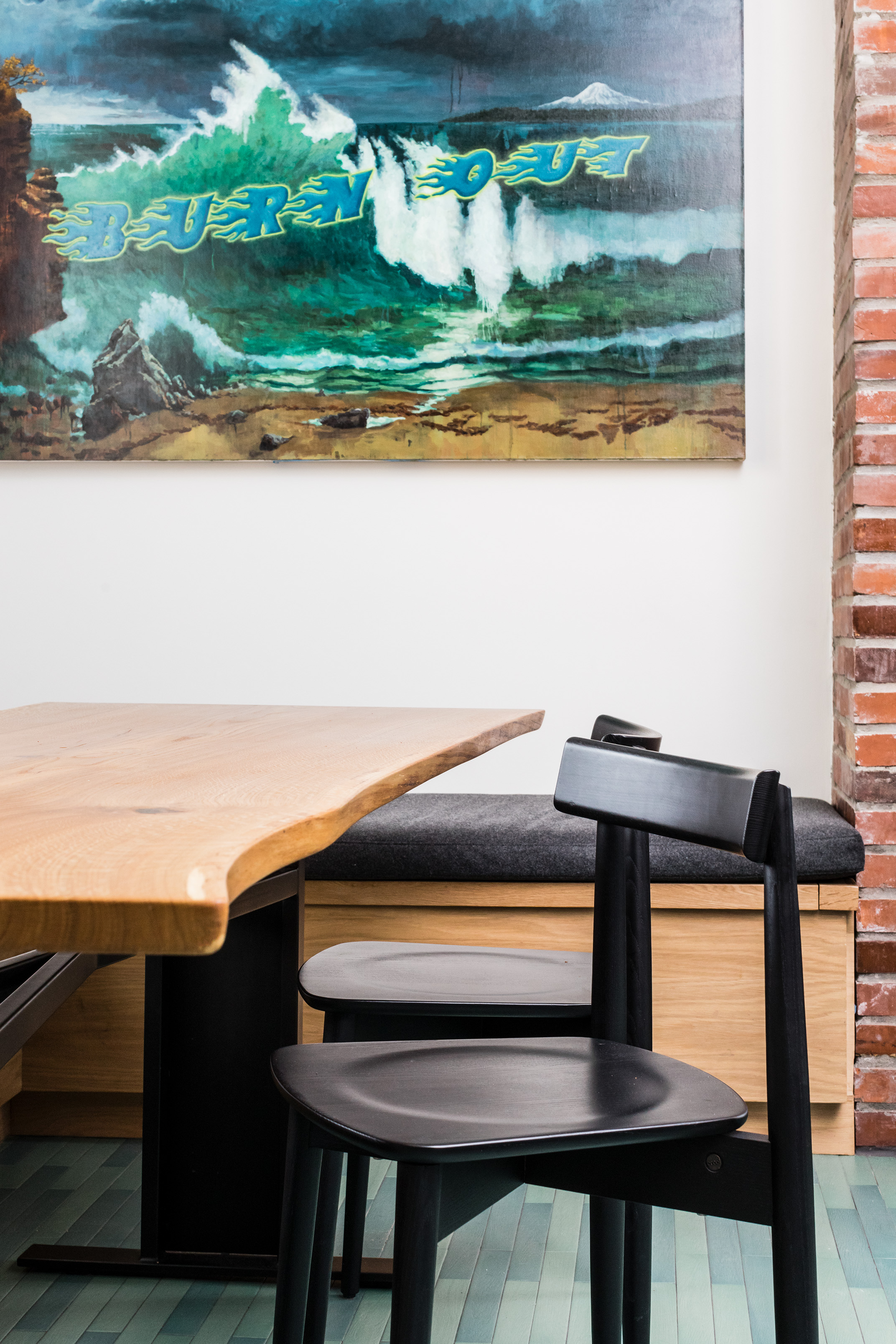 Dining table Detail.jpg