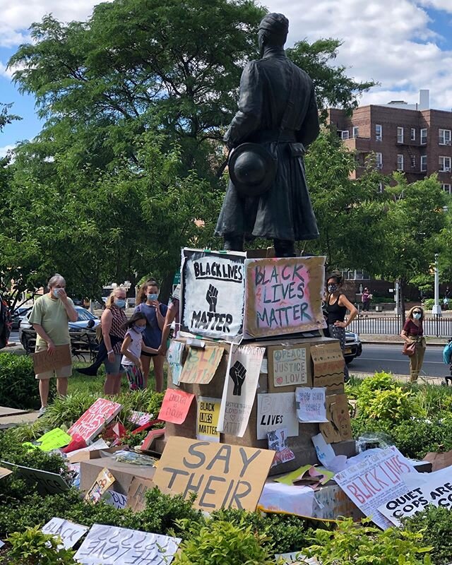 #beautifulday for a #revolution actually a #rally n #march #changeiscoming #thepeopleunitedwillneverbedefeated it made us feel good to see a diverse group of  #americans standing up and saying #enoughisenough #blacklivesmatter #policeculture gotta go