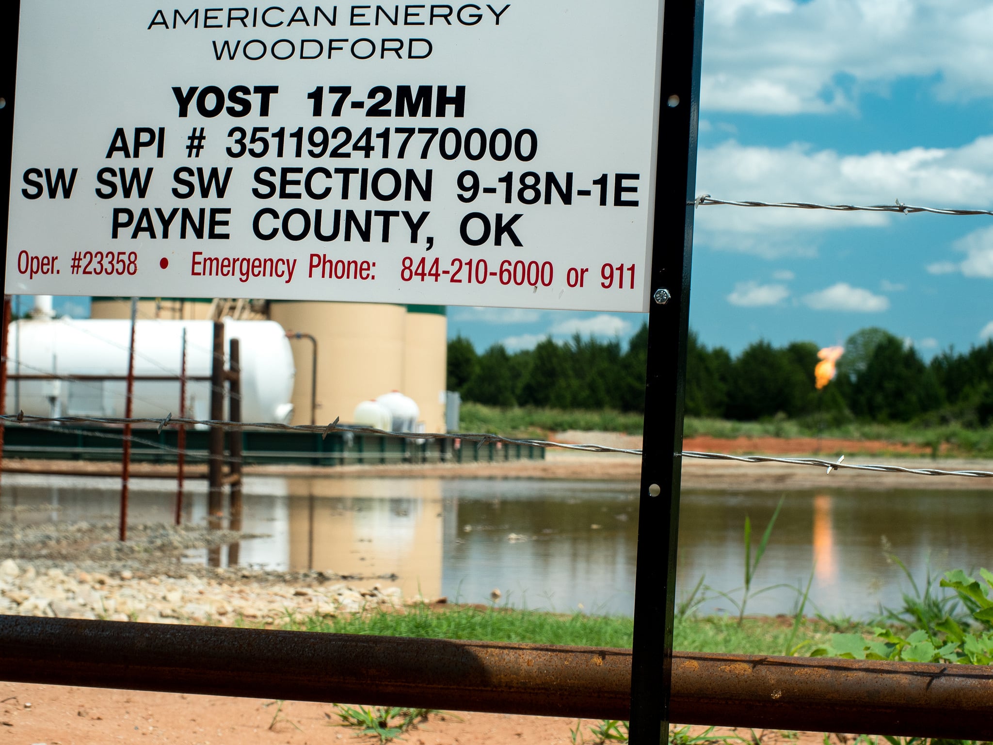 A flare releases pressure from a natural gas fracking well in Oklahoma. Photo: Joshua Pribanic.