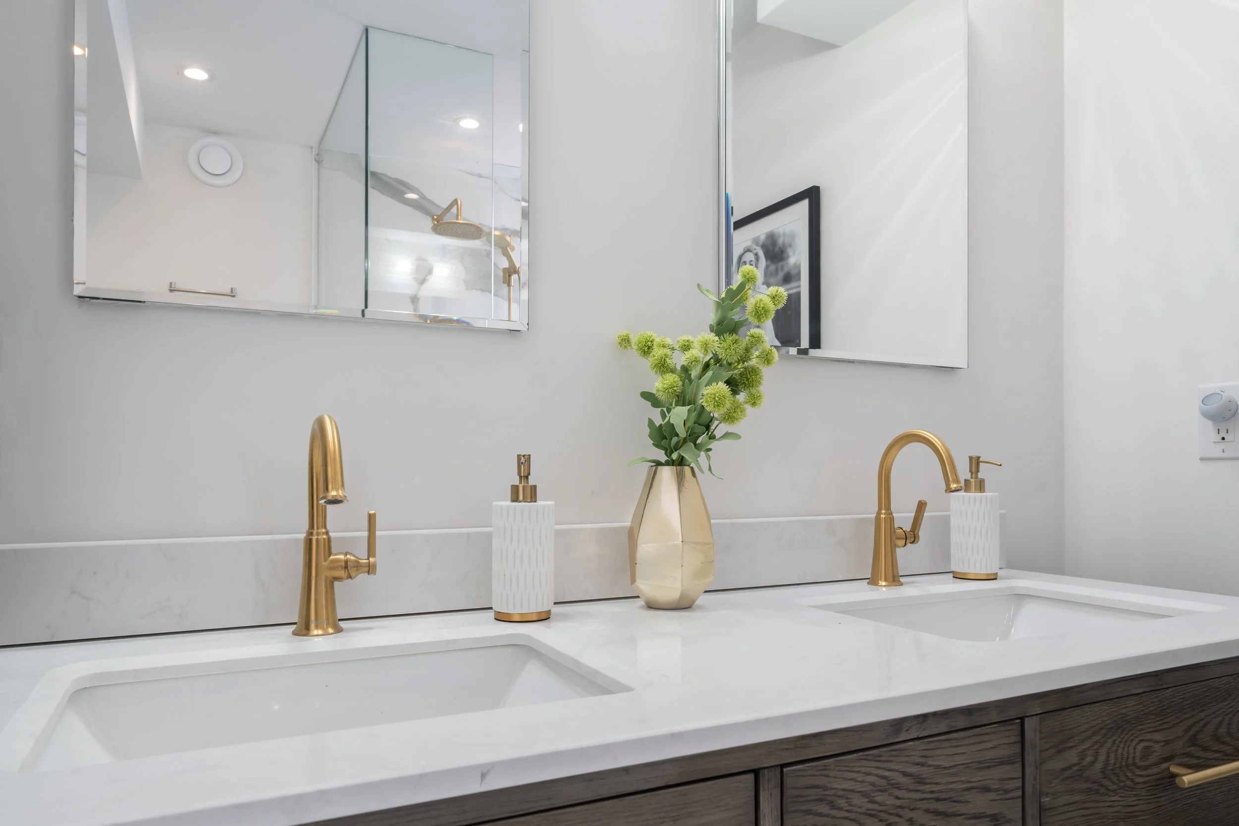 34 Rowanwood Ave-51.jpg