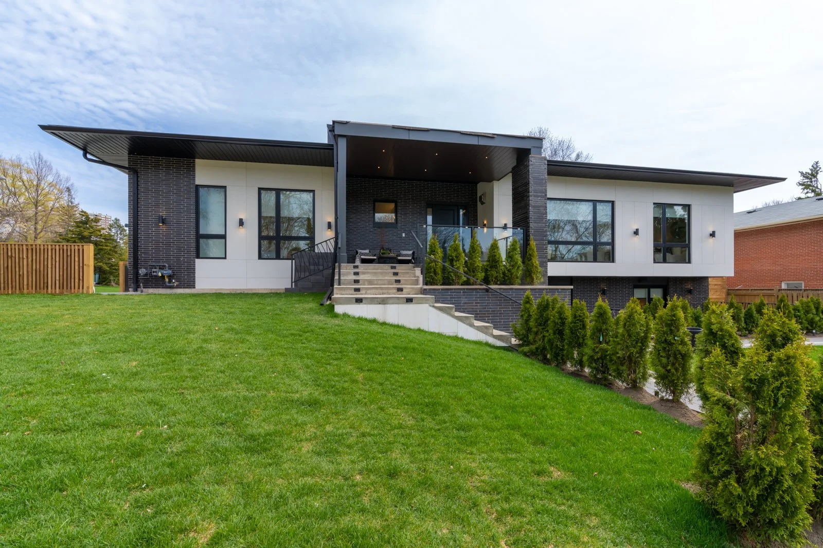 78 Laurentide Dr-6.jpg