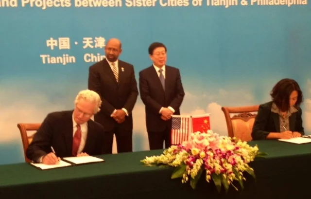 Cooke-Song MOU Signing.jpg