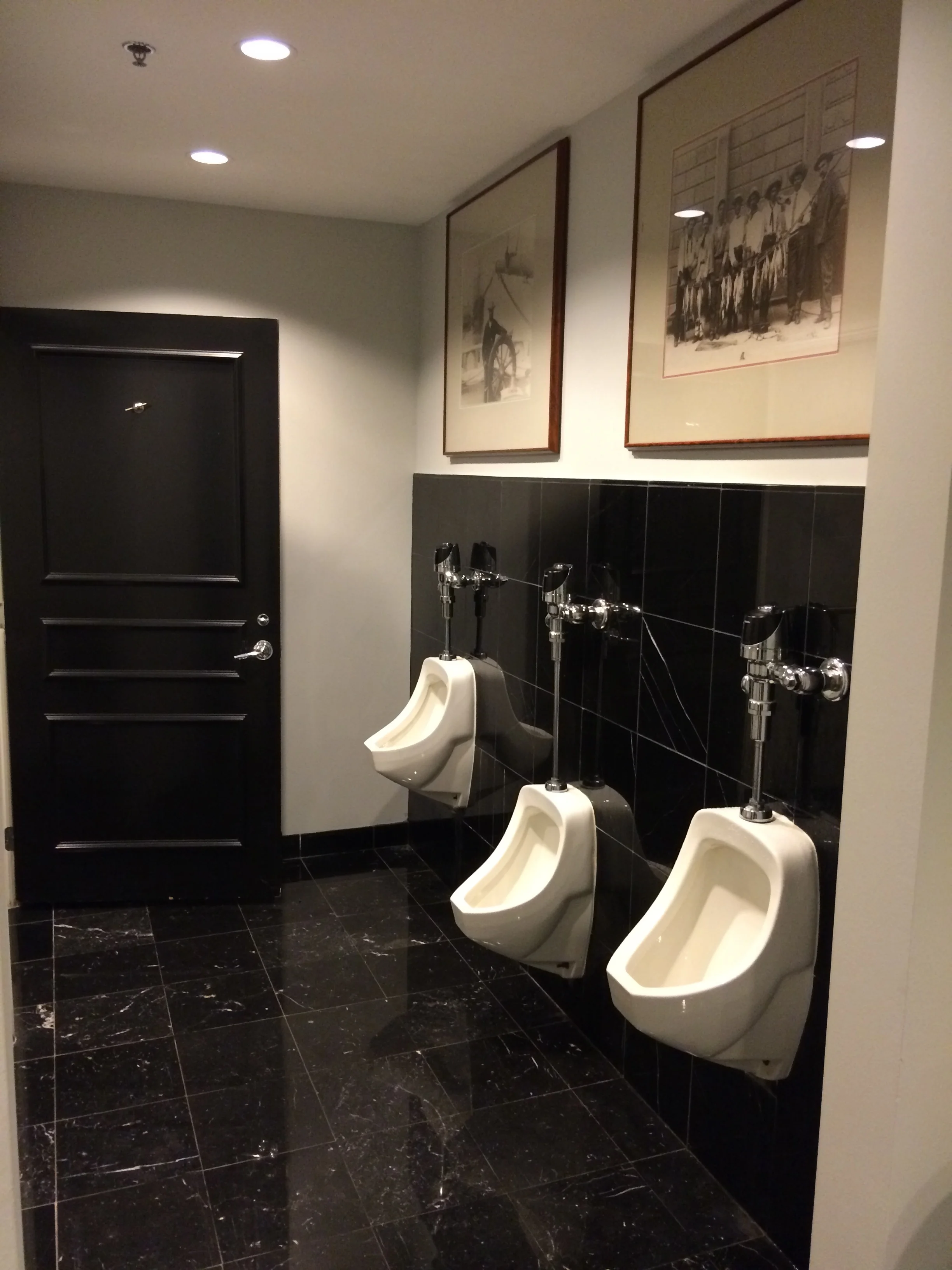 Comercial Bathrooms
