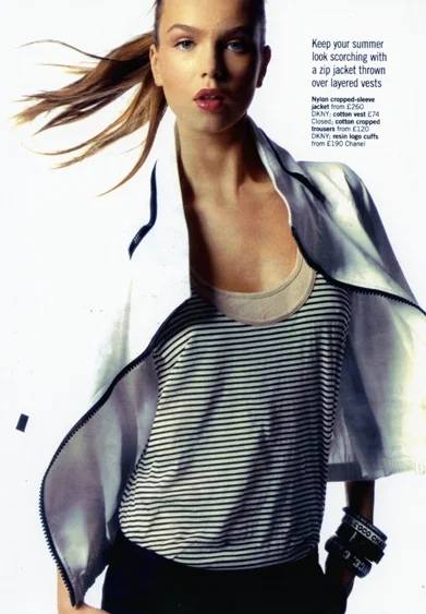 366x563-2140ebFashion005.jpg