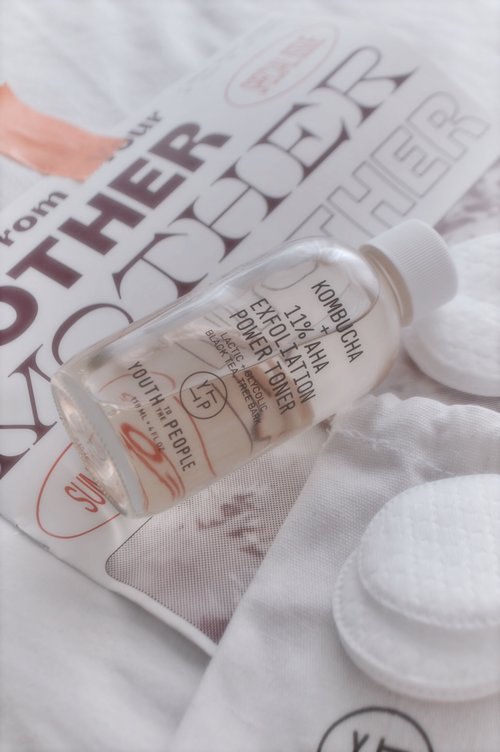 Bedøvelsesmiddel Evne håndled Review: Kombucha + 11% AHA Exfoliation Power Toner by Youth To The People —  Skin Poetry