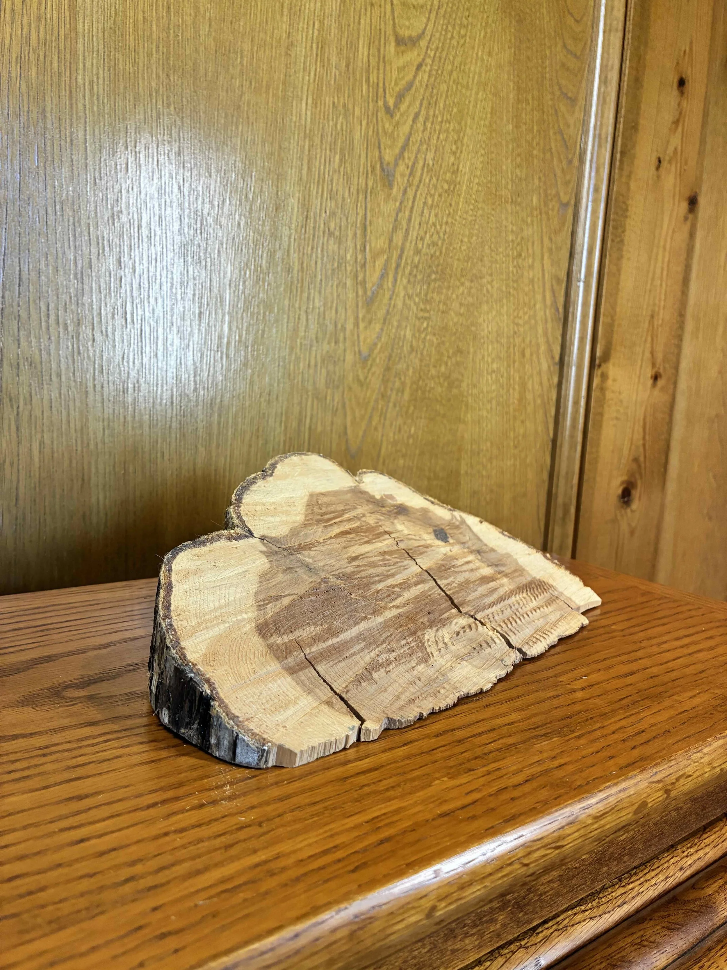$3 | Log Pedestal