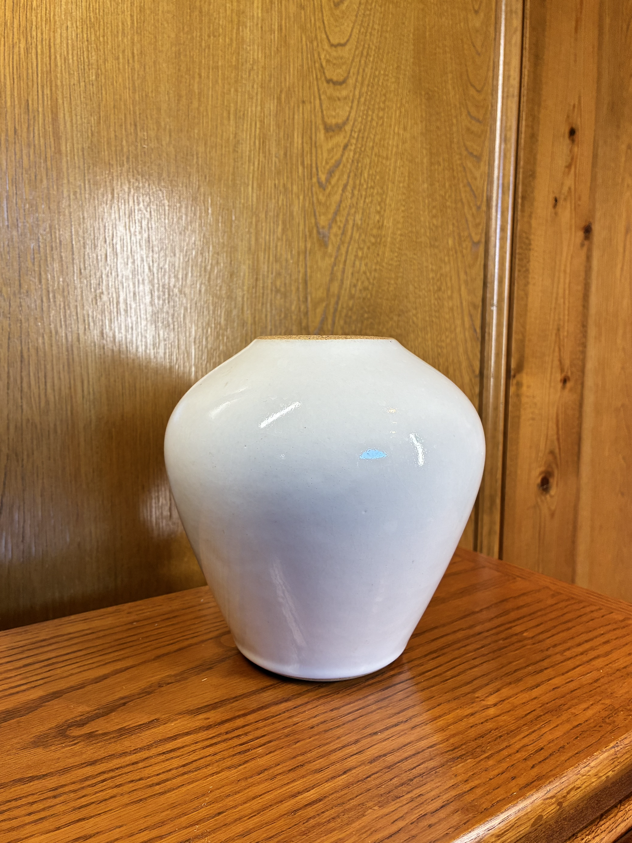 $5 | White Ceramic Vase
