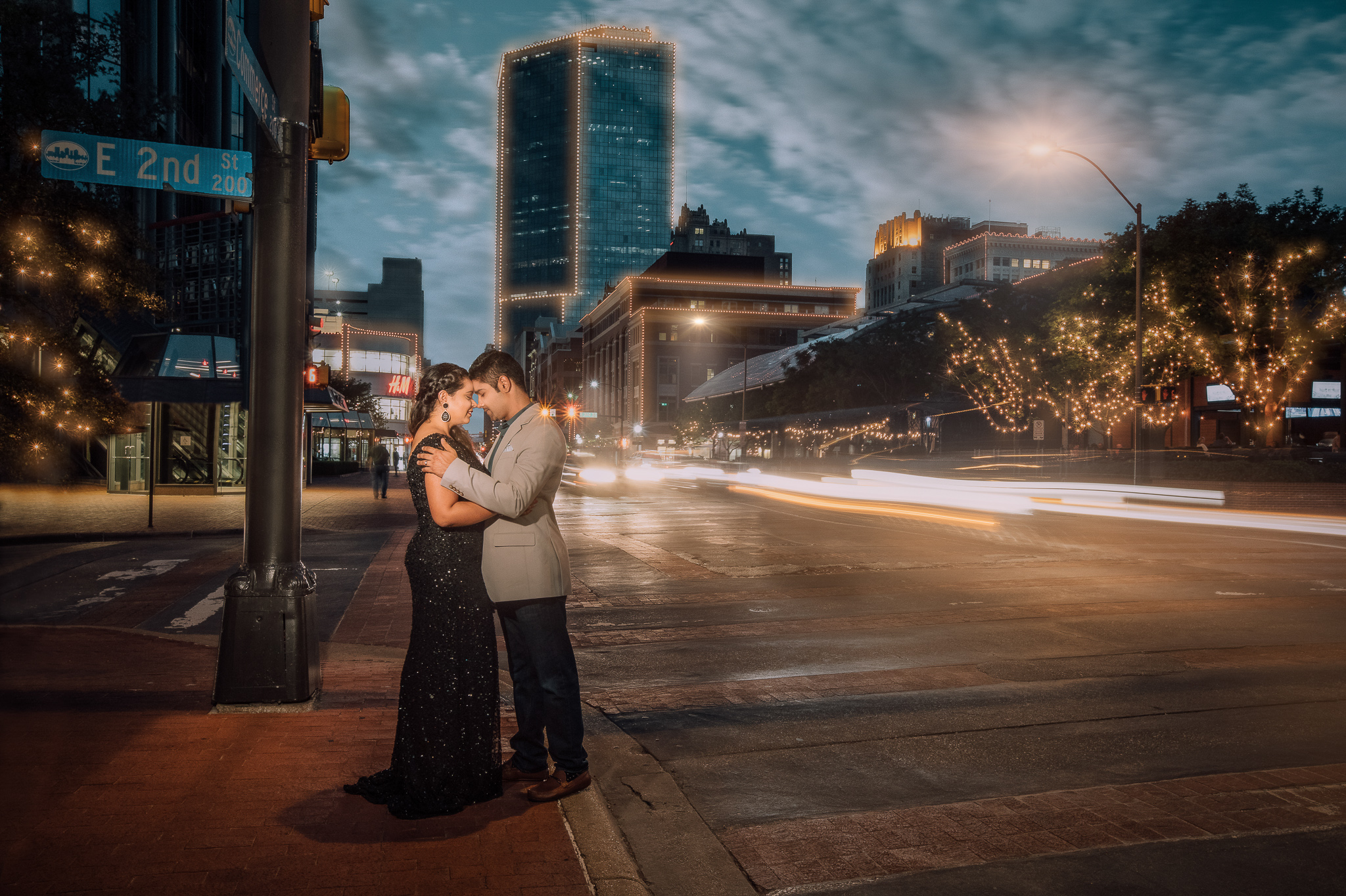 BEST ENGAGEMENT PHOTOGRAPHER IN DALLAS