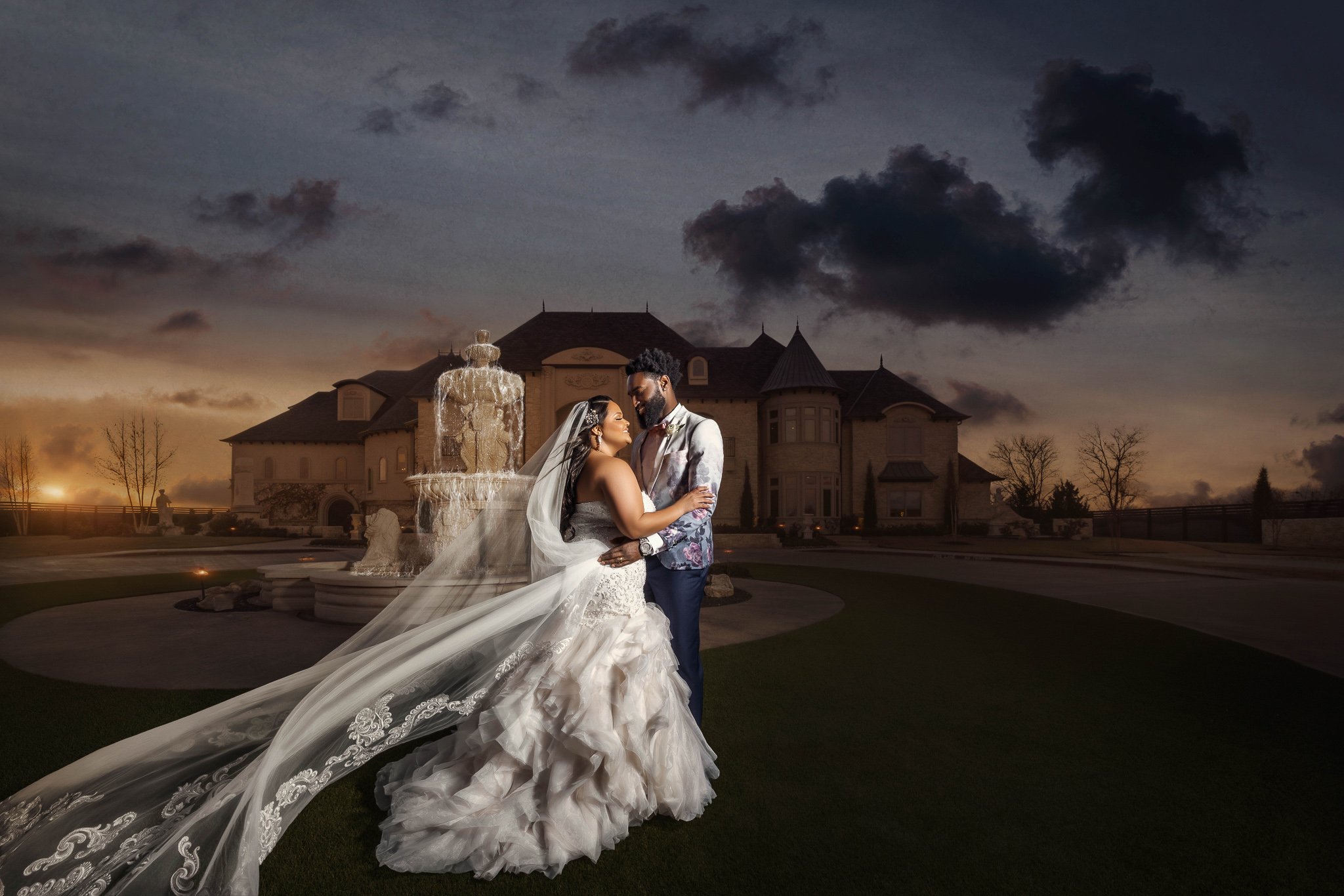 Bride and groom portrait outside an elegant wedding venue at sunset in Dallas, Texas.