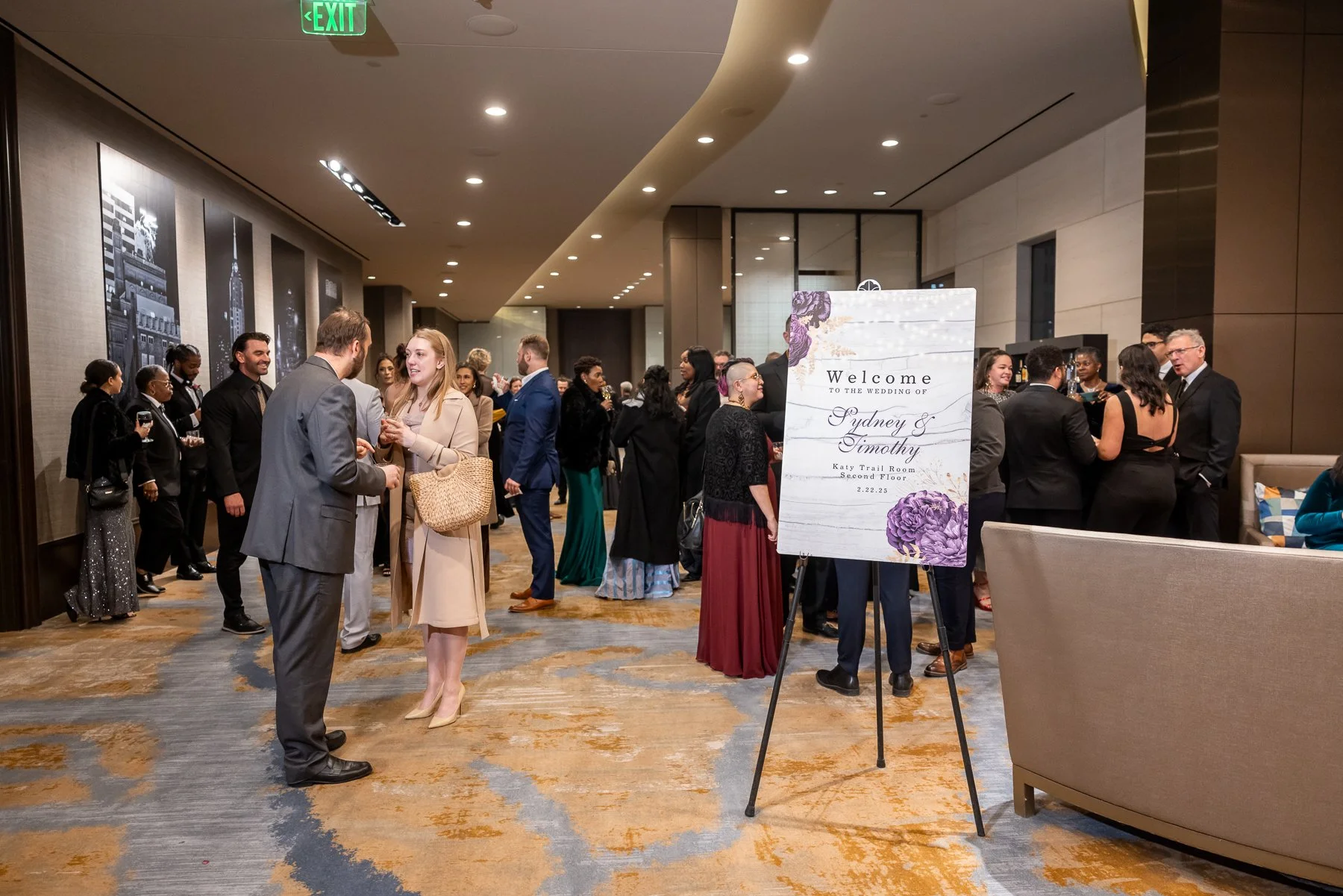 Wedding guests arriving at the Katy Trail Room during an Omni Dallas Hotel wedding
