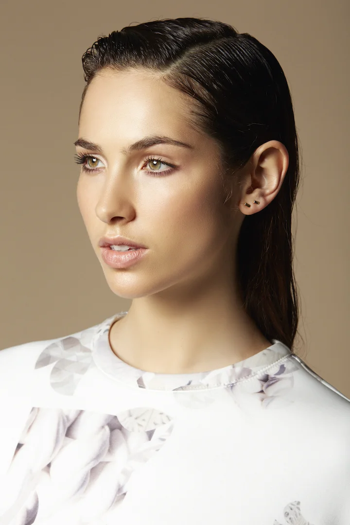 Romane44710.jpg