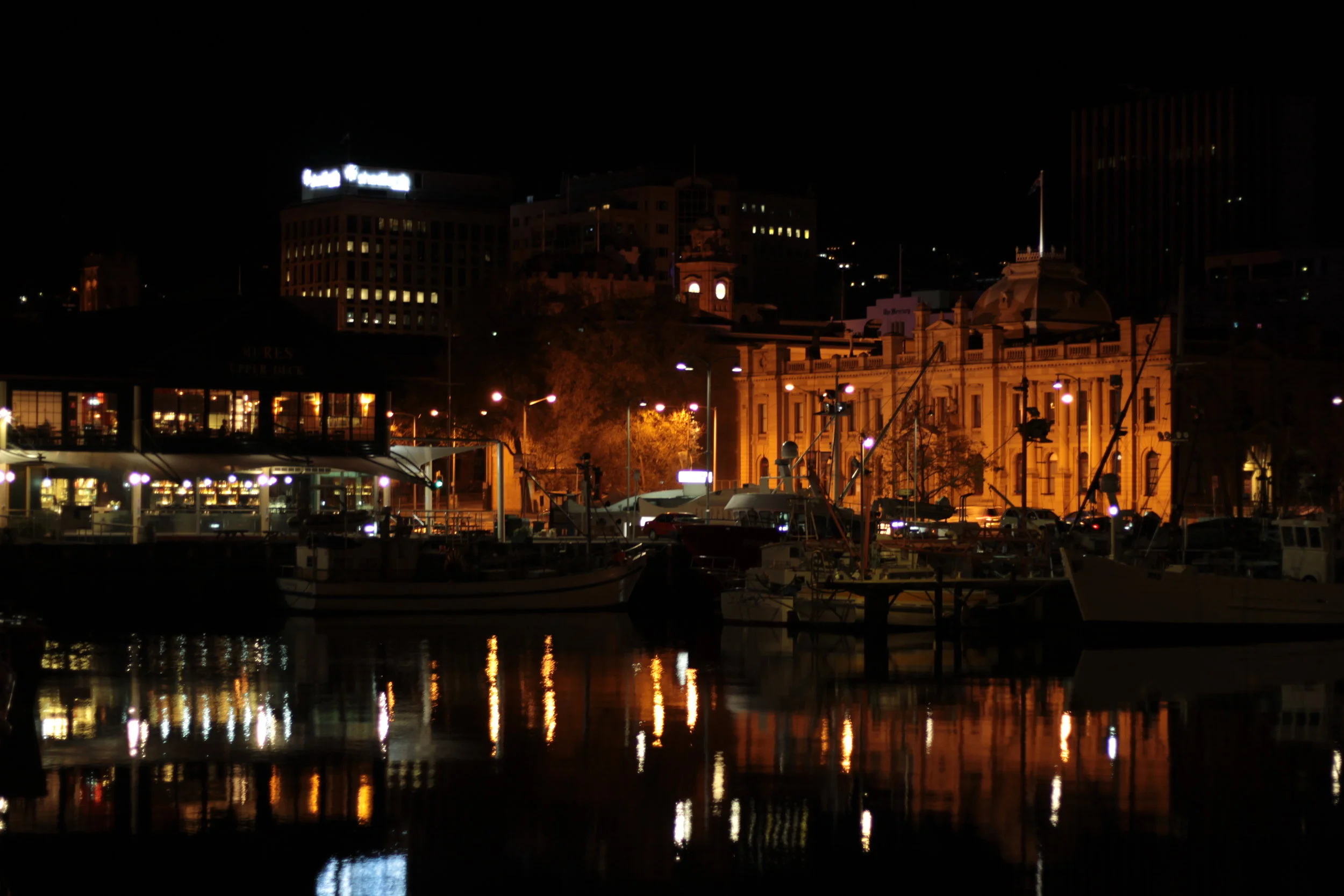 Hobart by night