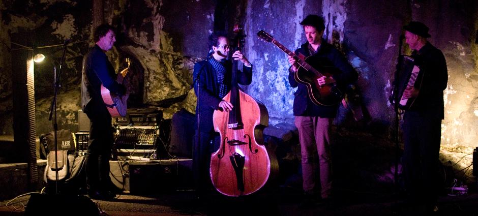 REKTANGO-The-Courtyard-June-2014-by-Craig-Opie.gif