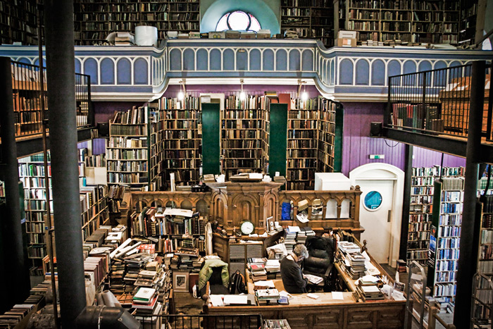 Leaky's Bookstore