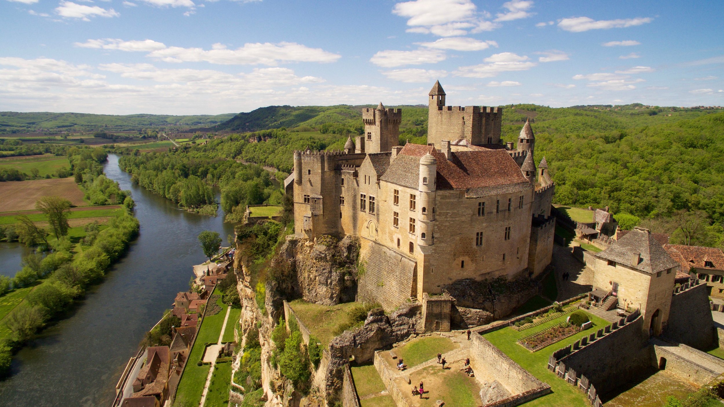 chateau-de-beynac-1-.jpg