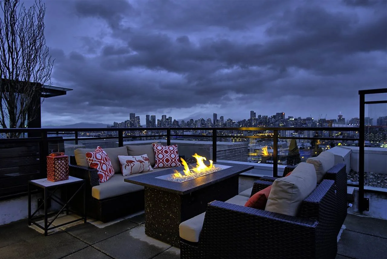 PH5 238 W BROADWAY, VANCOUVER BC