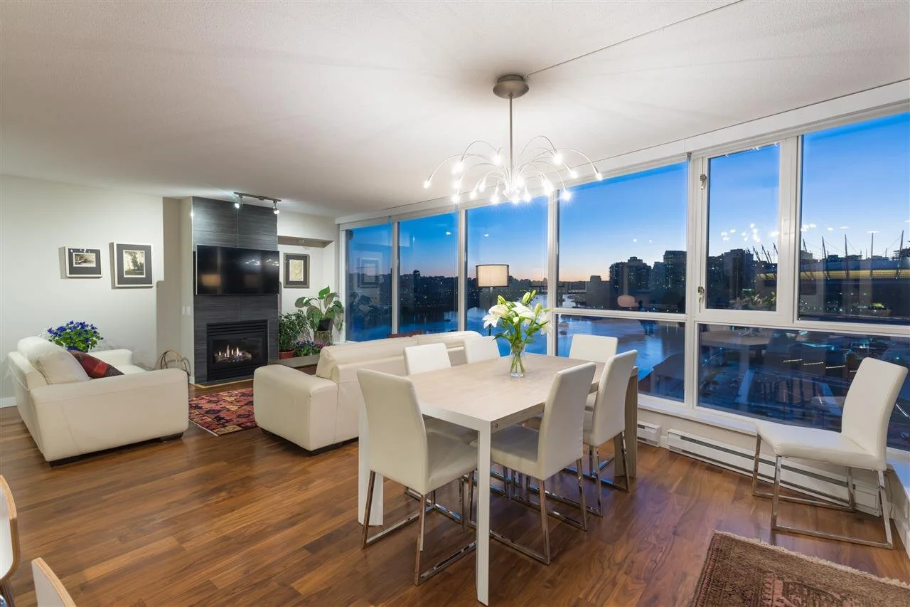 1106 120 MILROSS AVENUE, VANCOUVER BC