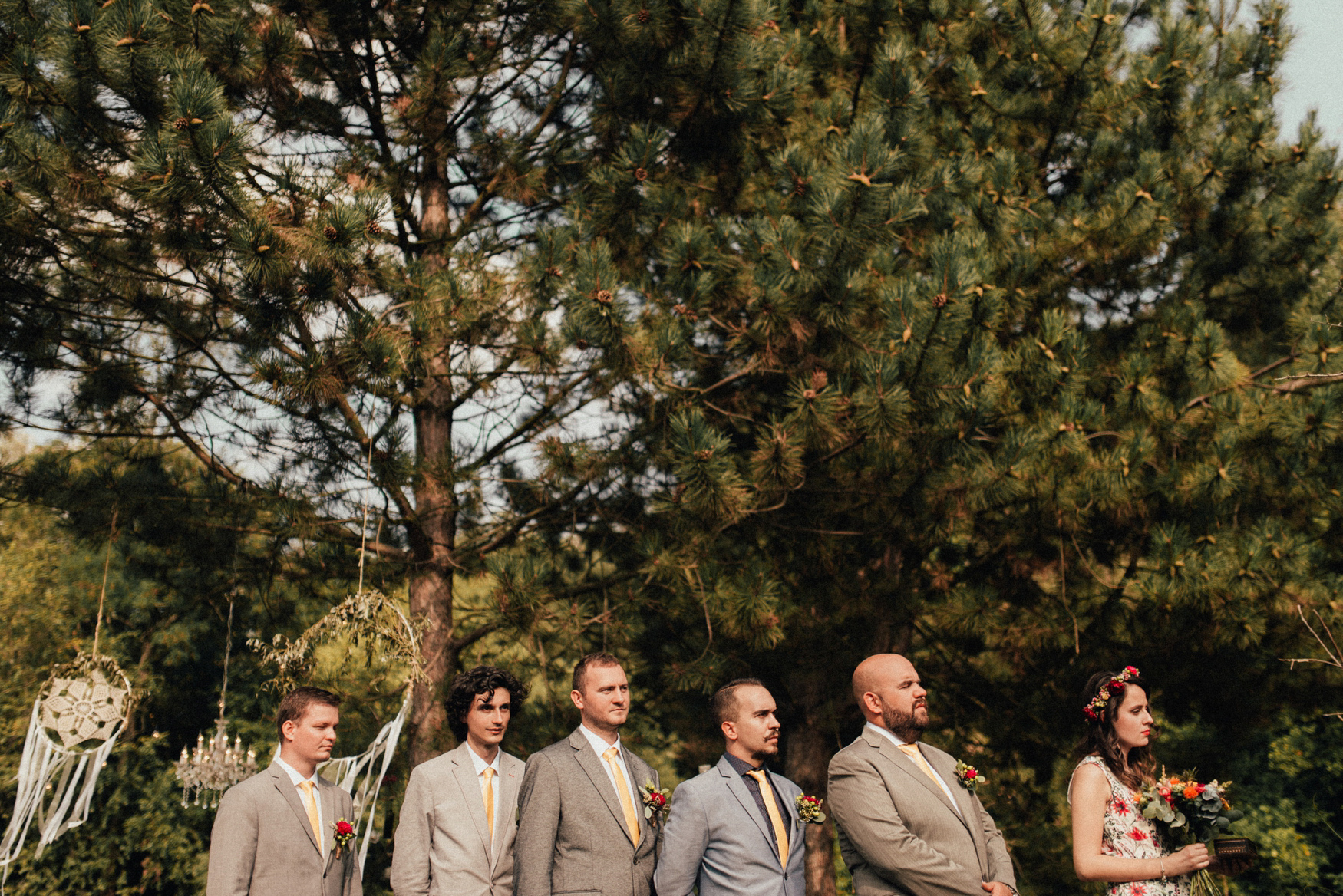 1 rustic summer barn wedding 063.jpg