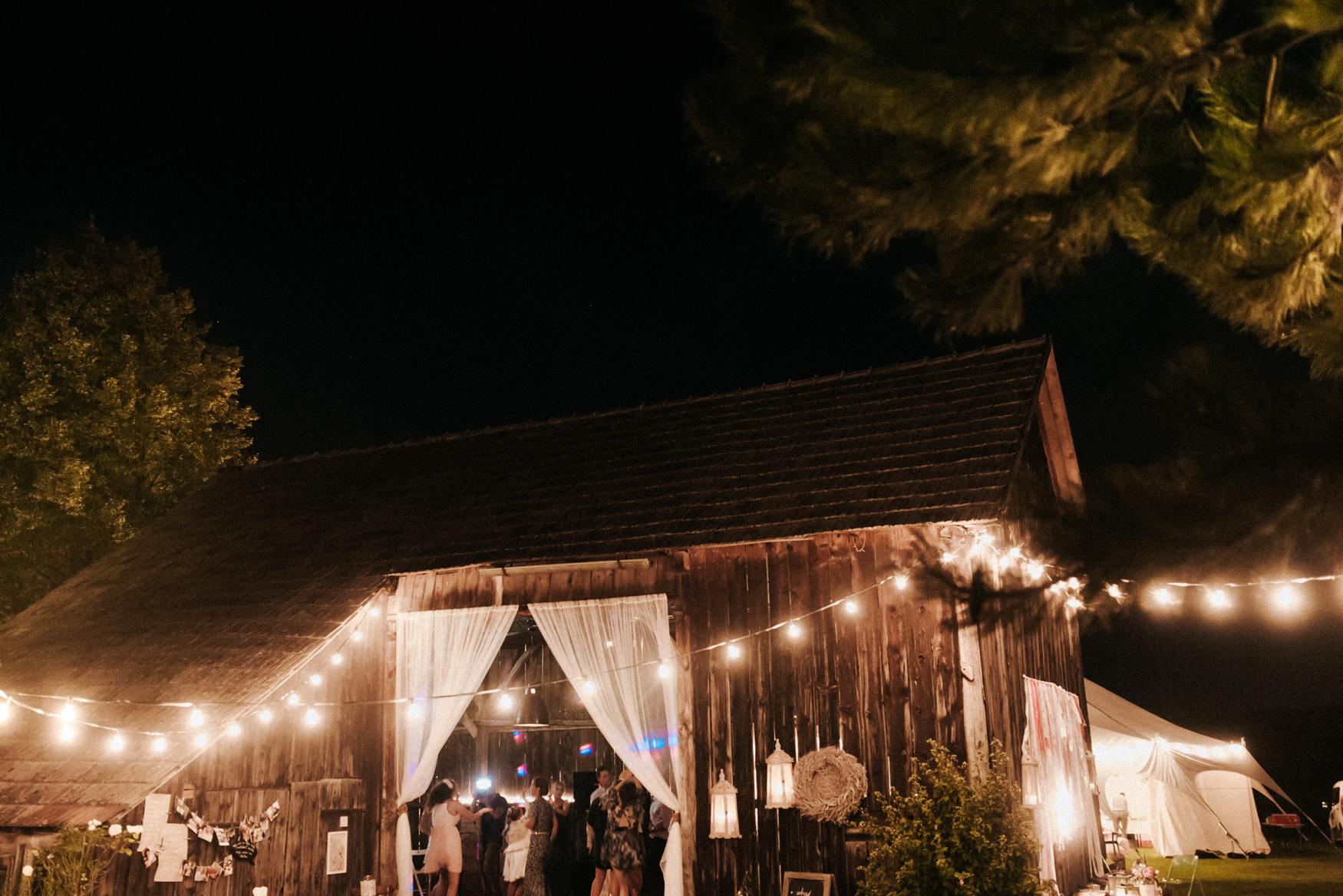 2 rustic summer outdoor wedding 059.jpg