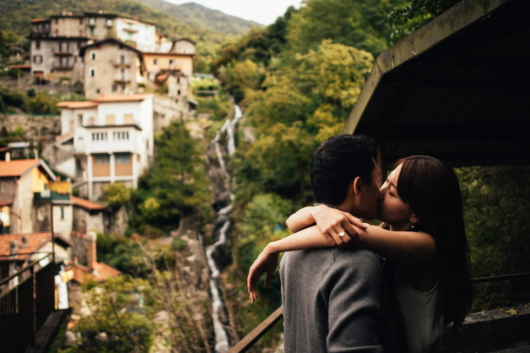2 lake como engagement session nesso 008.jpg