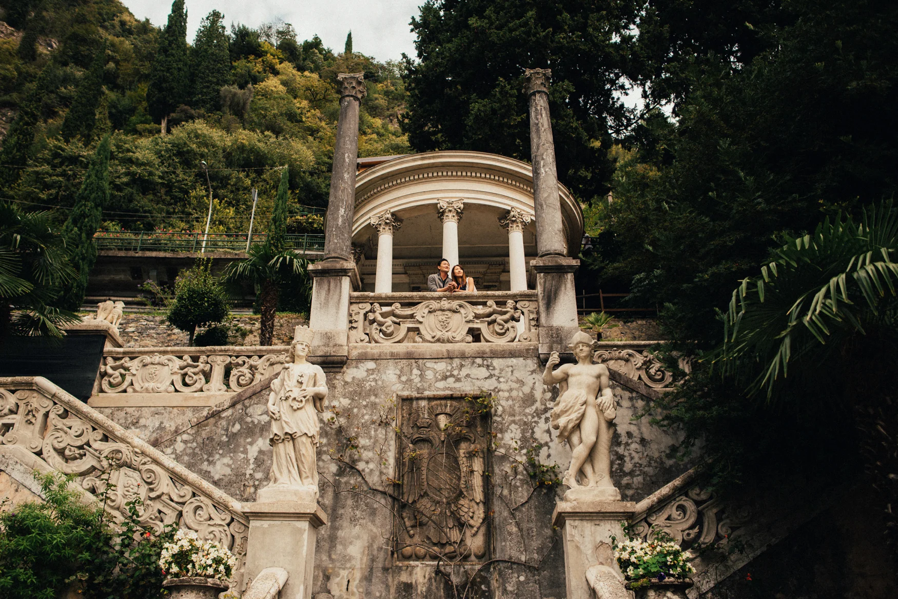 4 lake como engagement session varenna 020.jpg