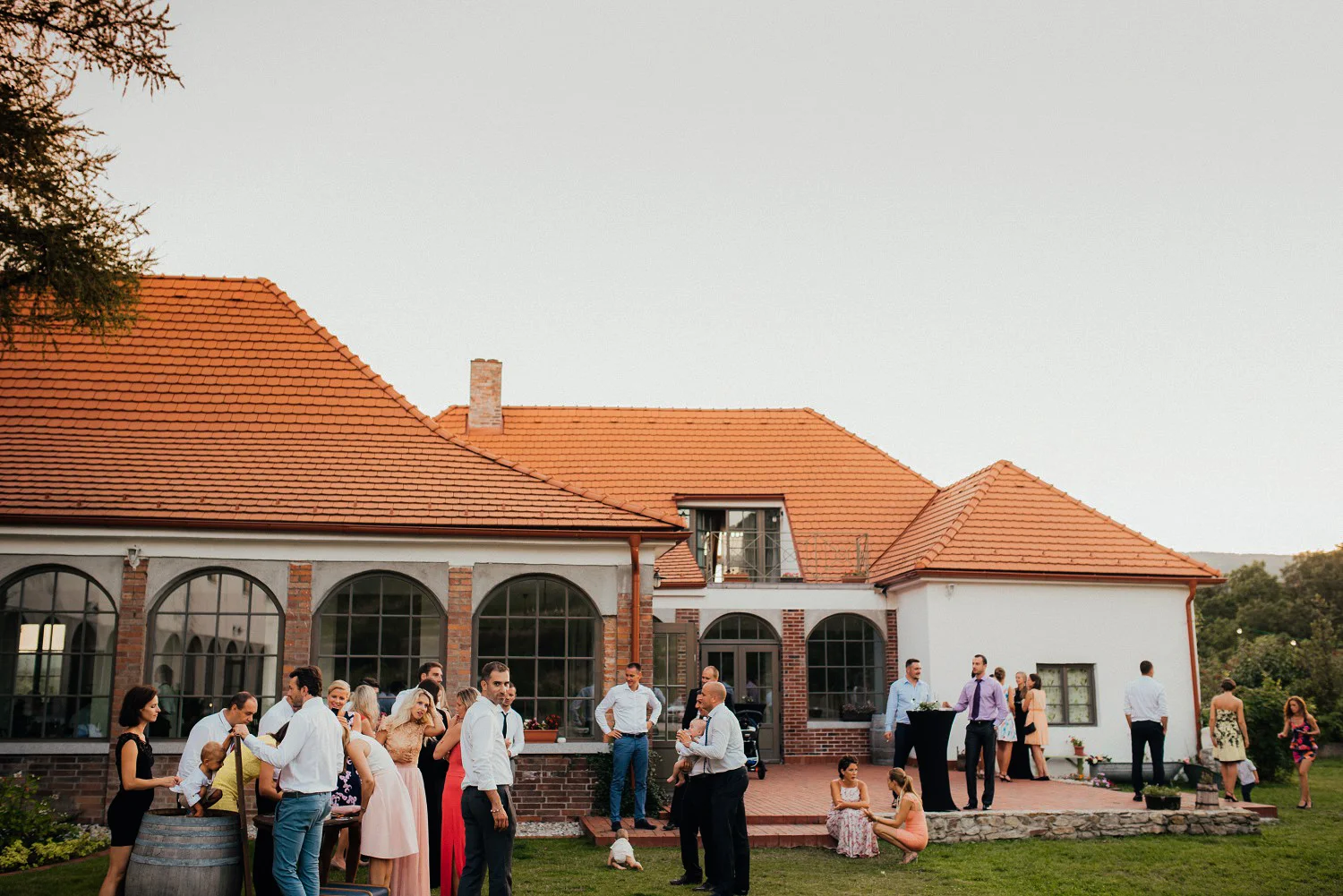3 bohemian wedding in vineyards 001.jpg
