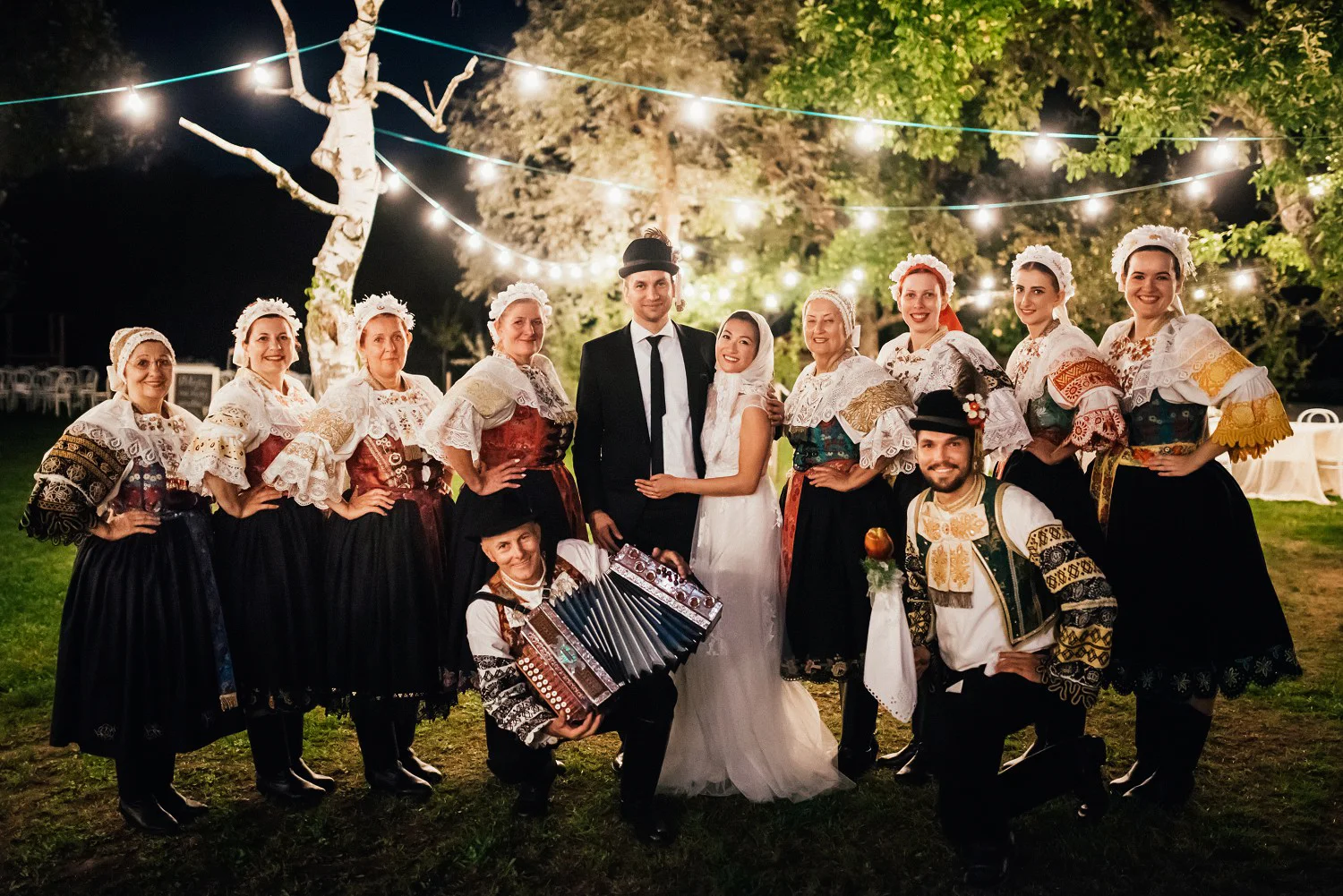 4 bohemian wedding in wiegerova vila 007.jpg