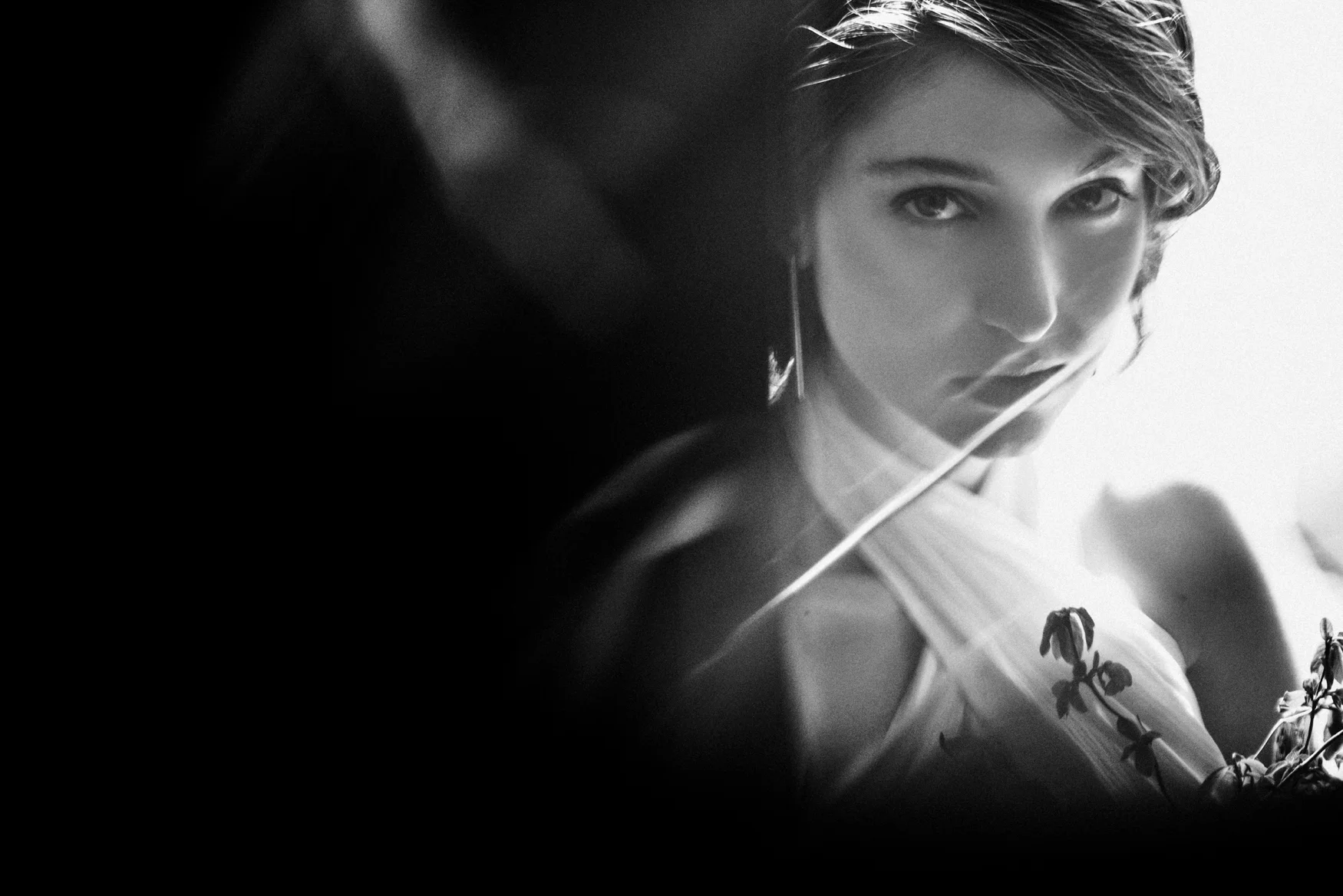 1 art deco inspired urban wedding editorial 027.jpg