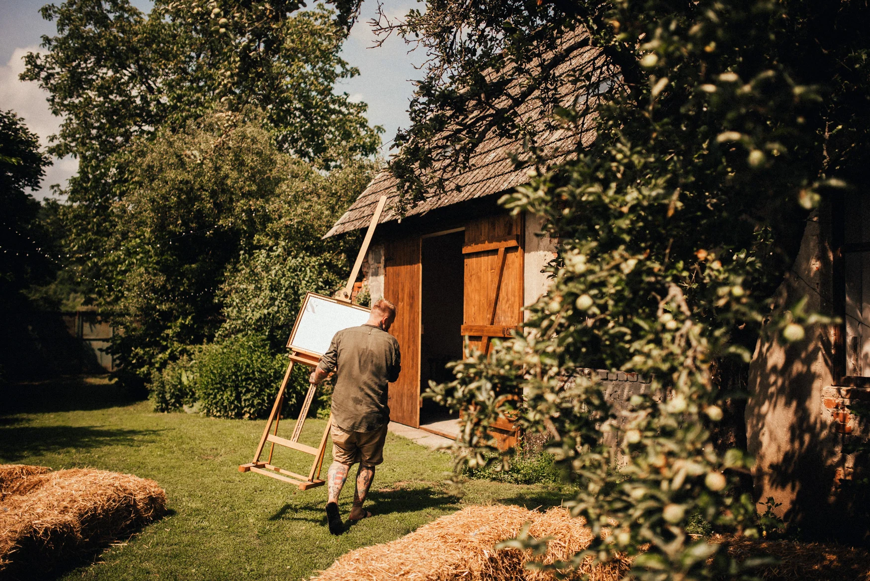k&p relaxed hipster barn wedding 016.jpg