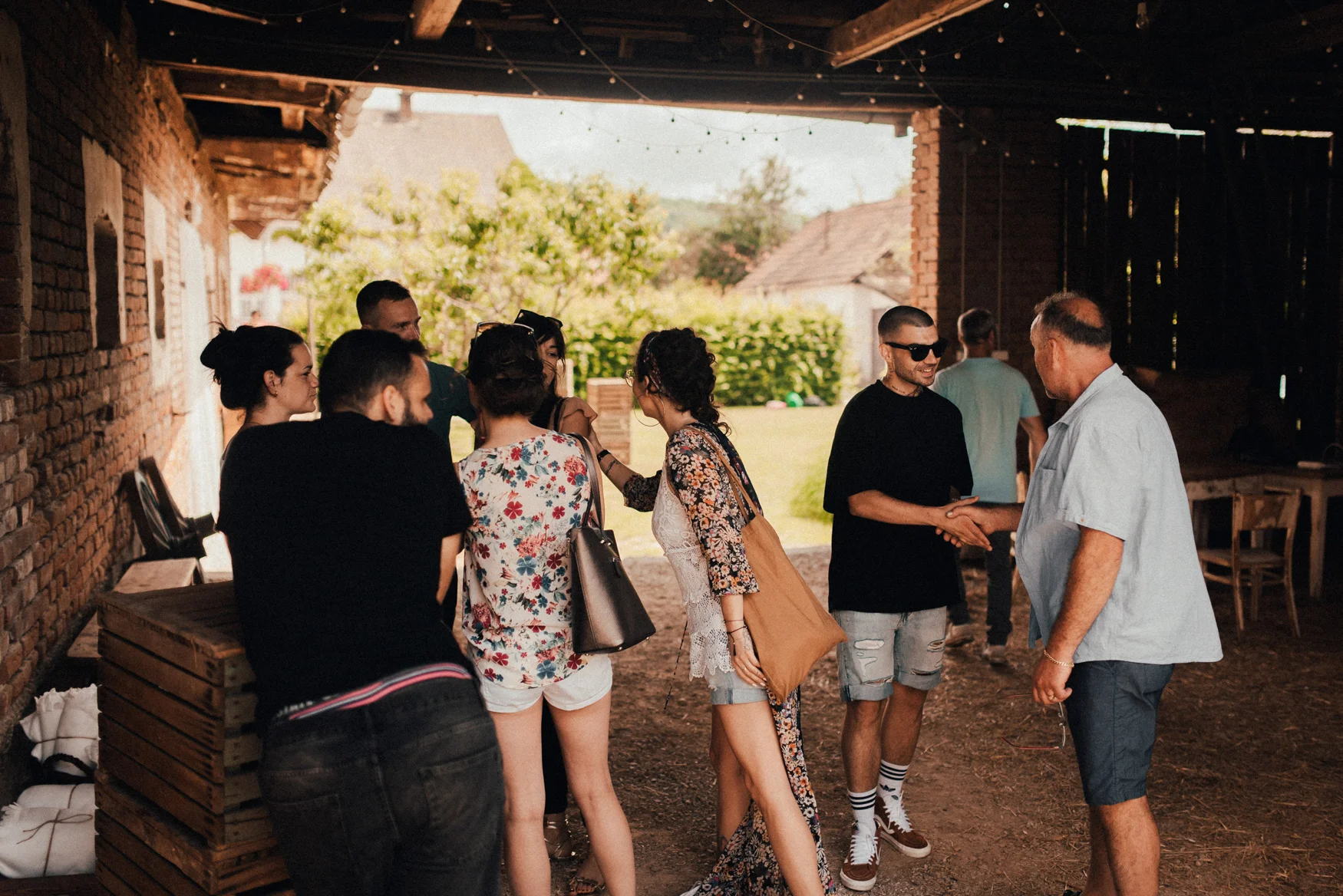 k&p relaxed hipster barn wedding 023.jpg