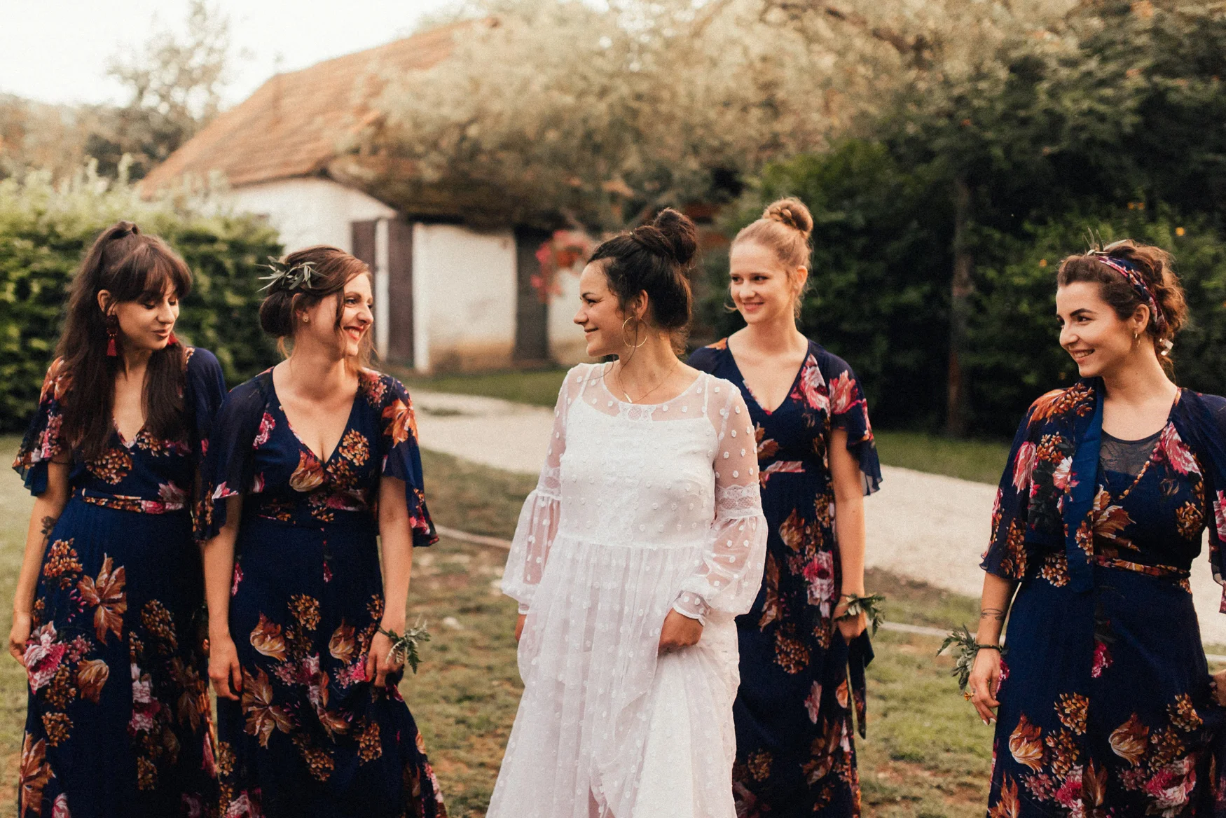 k&p relaxed hipster barn wedding 082.jpg