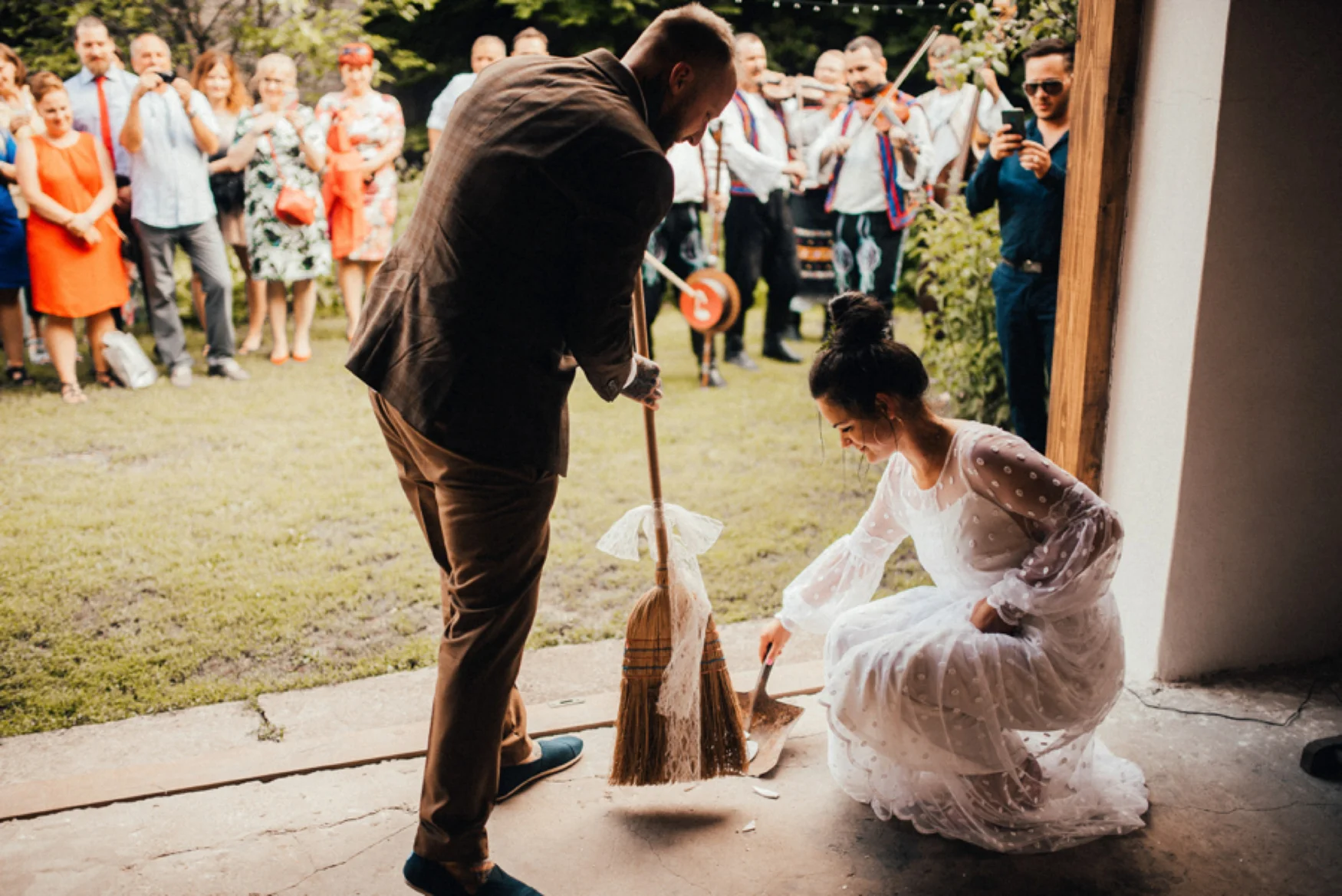 k&p relaxed hipster barn wedding 087.jpg