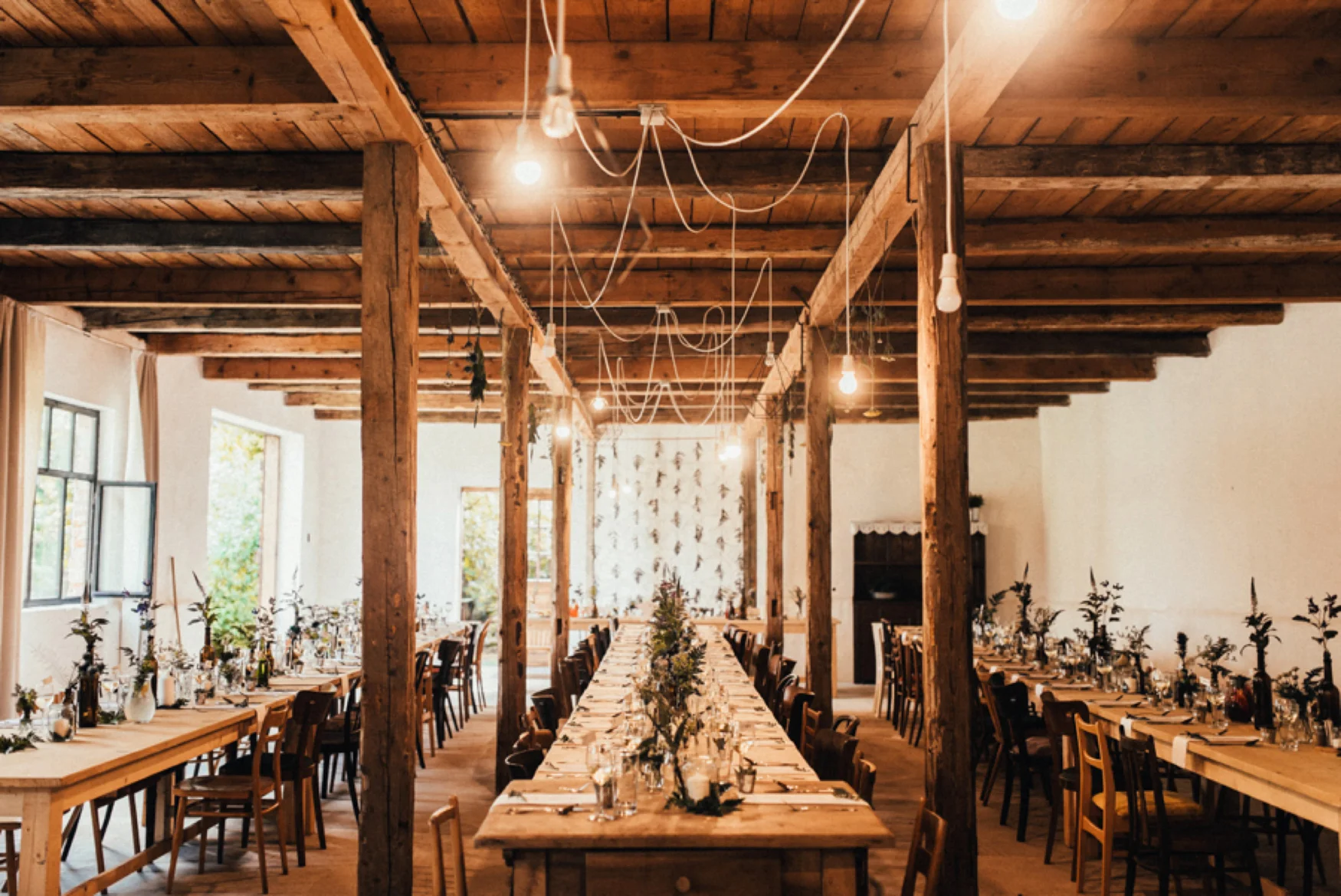 k&p relaxed hipster barn wedding 091.jpg